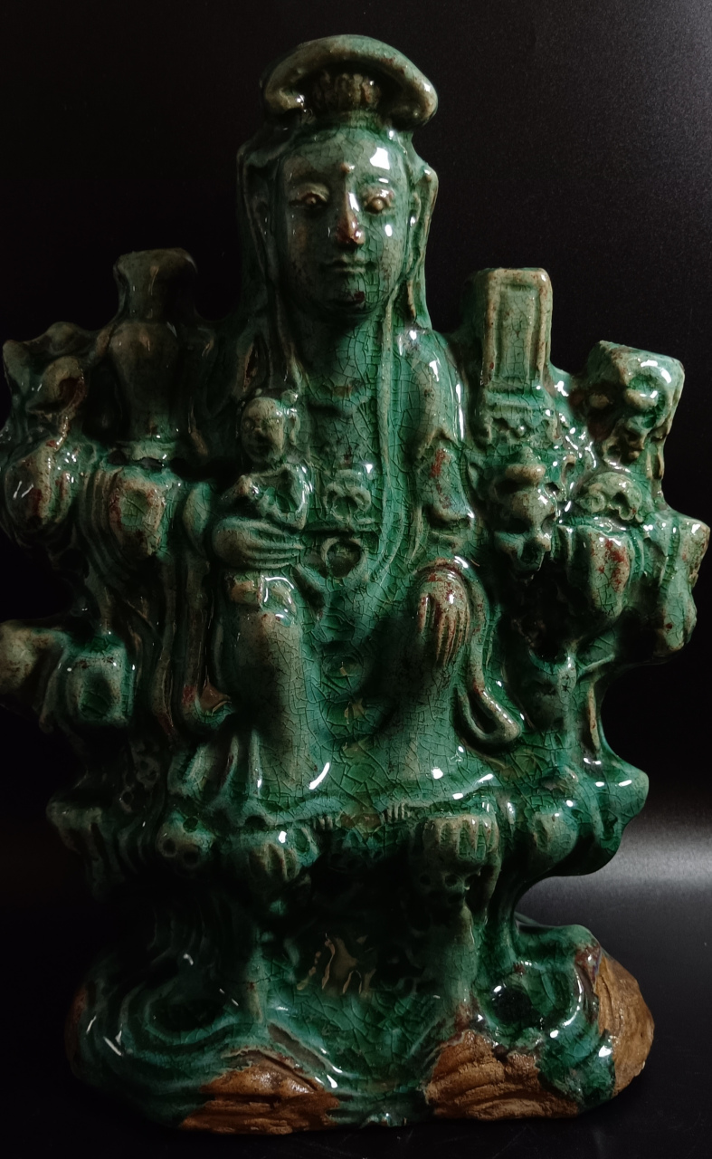 云南华宁窑陶器        陶器在我国有着悠久的历史,华夏大地产陶的