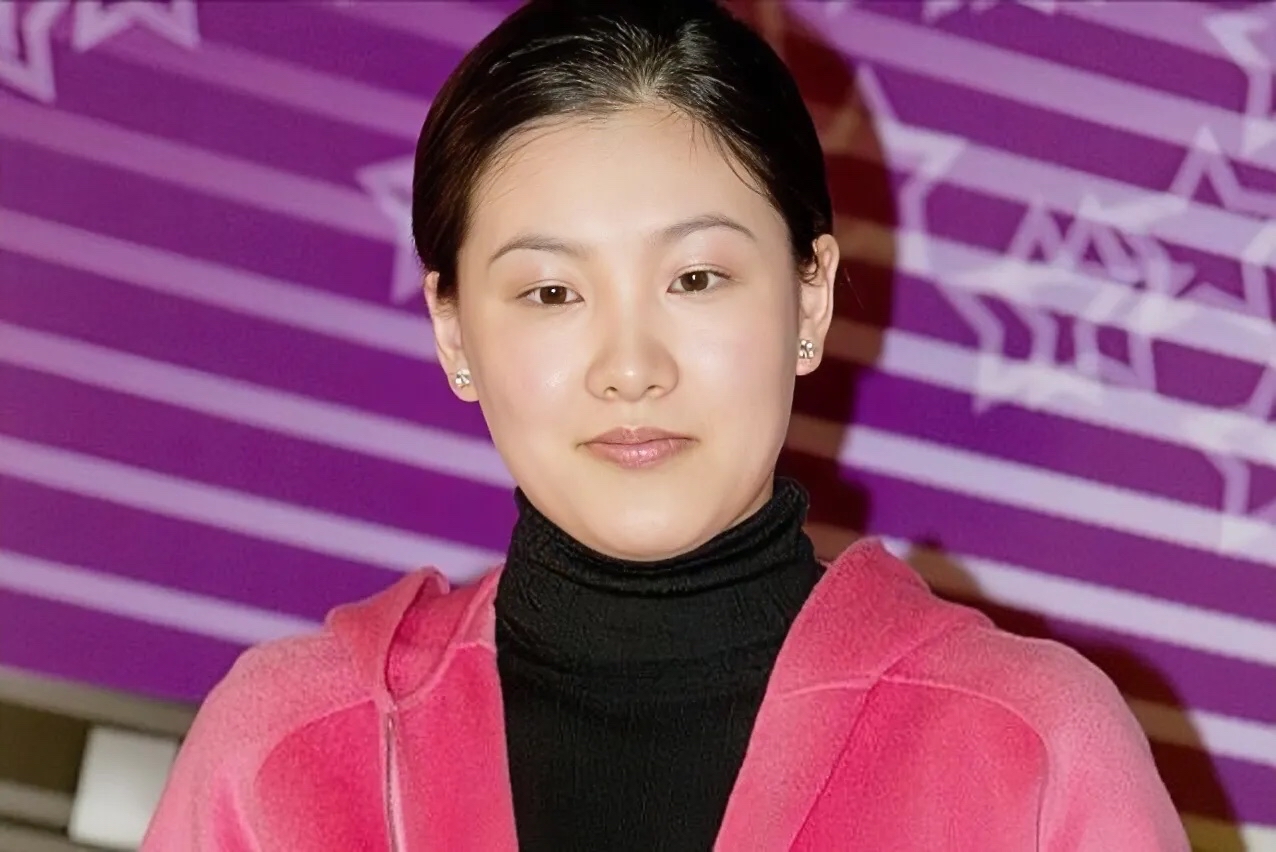 香港财神爷梁锦松放弃女星陈慧珊娶跳水皇后伏明霞,原因令人意外