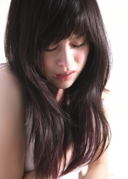 王心凌近况曝光,自曝体重28kg,脸部凹陷,比例失调,瘦成纸片人