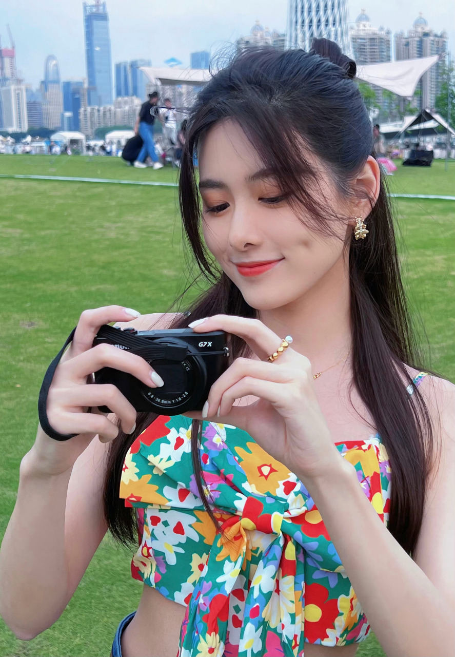 校花美女,天蝎座小姐姐