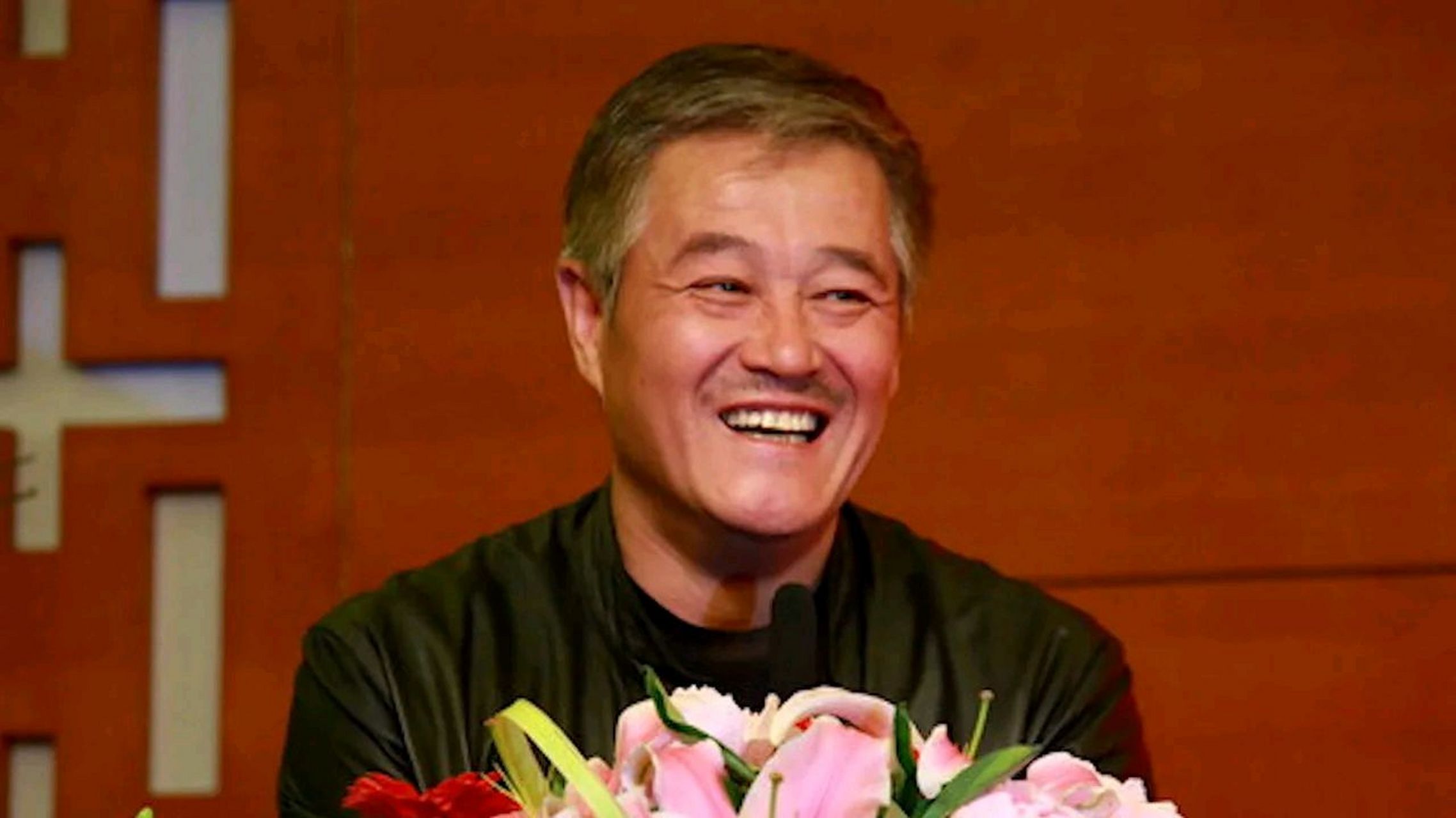 2008,赵本山联系张柏芝,对她说:"妹子,如果香港待不下去了,到东北来