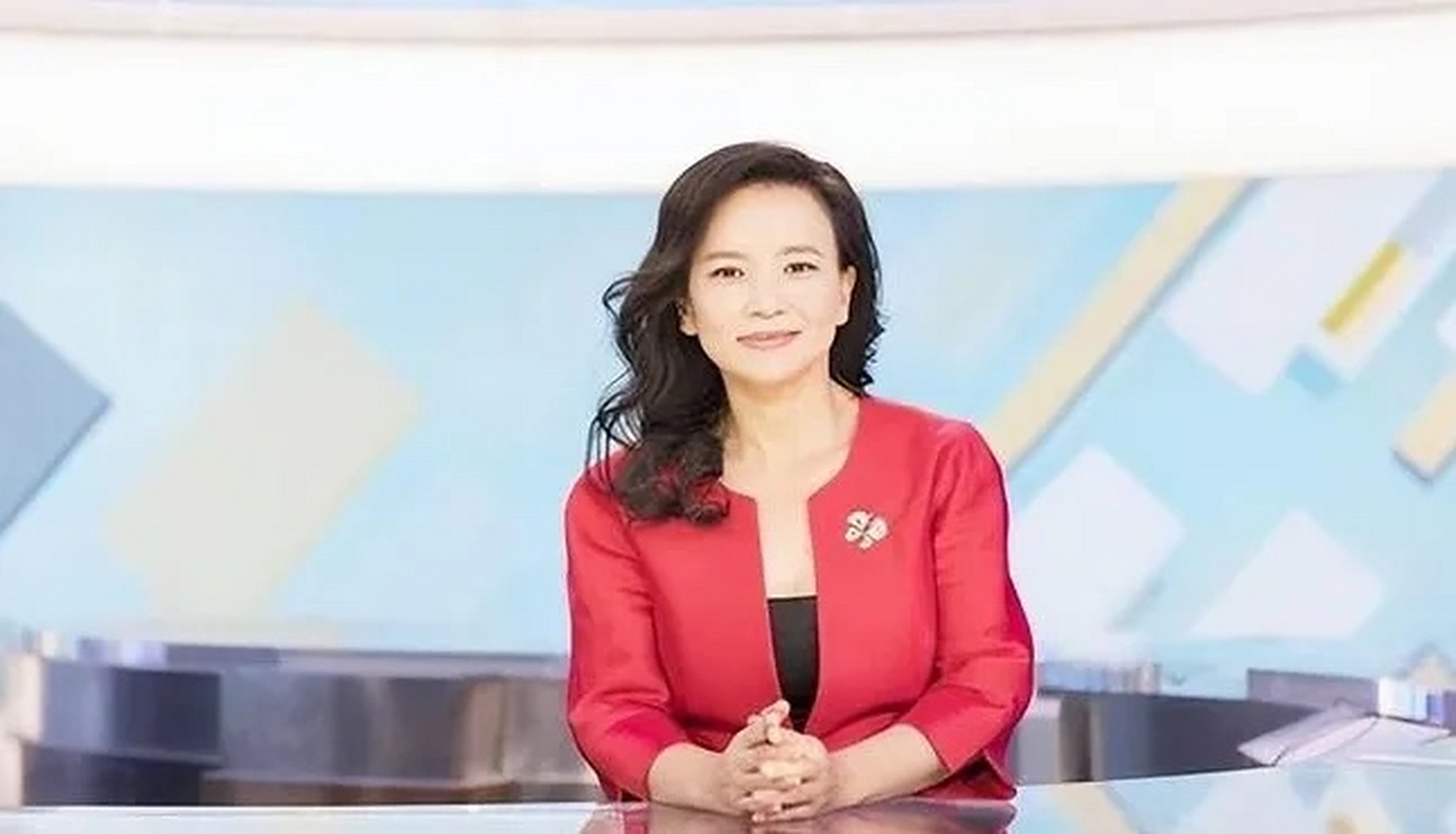 2020年的一天,央视著名主持人成蕾,像往常一样在访谈节目中闲聊,可就