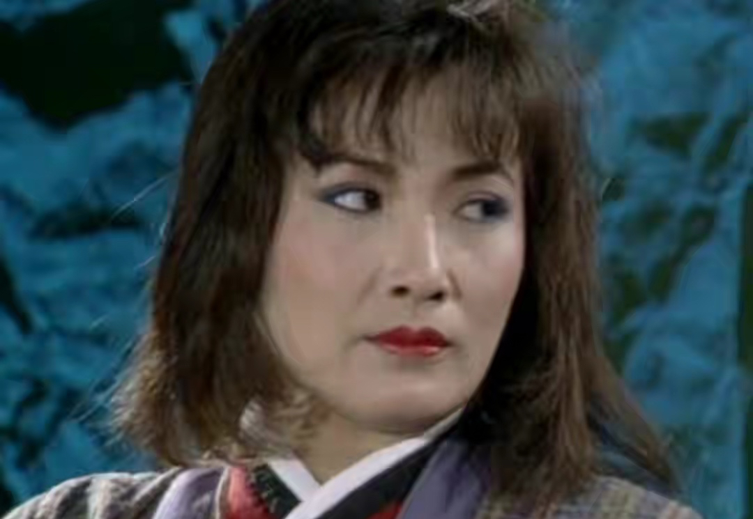 9版"紫衫龙王"黛绮丝颜值对比,谁不愧武林第一美,谁在充数?