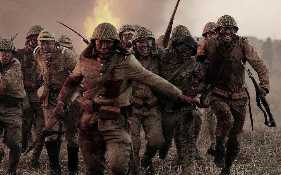 抗战瞬间:日军组织肉弹攻击长沙城门,中国士兵也迎上去拉响手雷