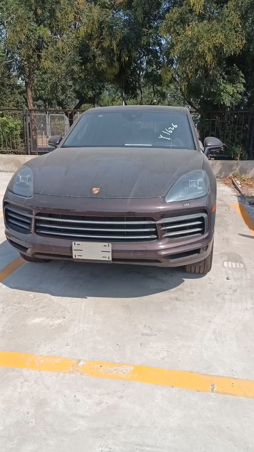 保时捷卡宴3.0t,桃木红年青人最喜欢的suv卡宴!-度小视