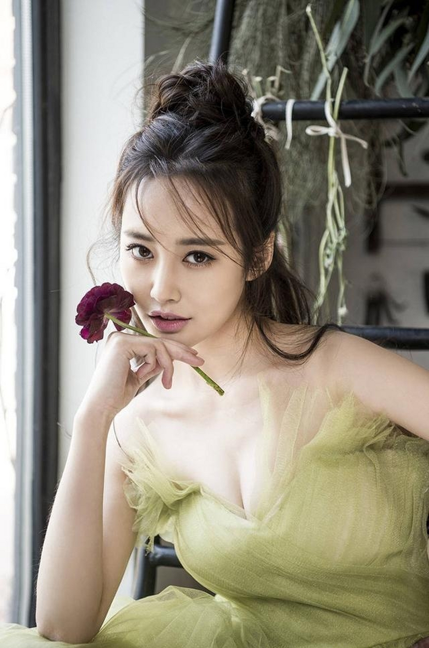 性感妖艳女神!李纯#明星生图大赏# #我们都爱聊八卦# #娱乐