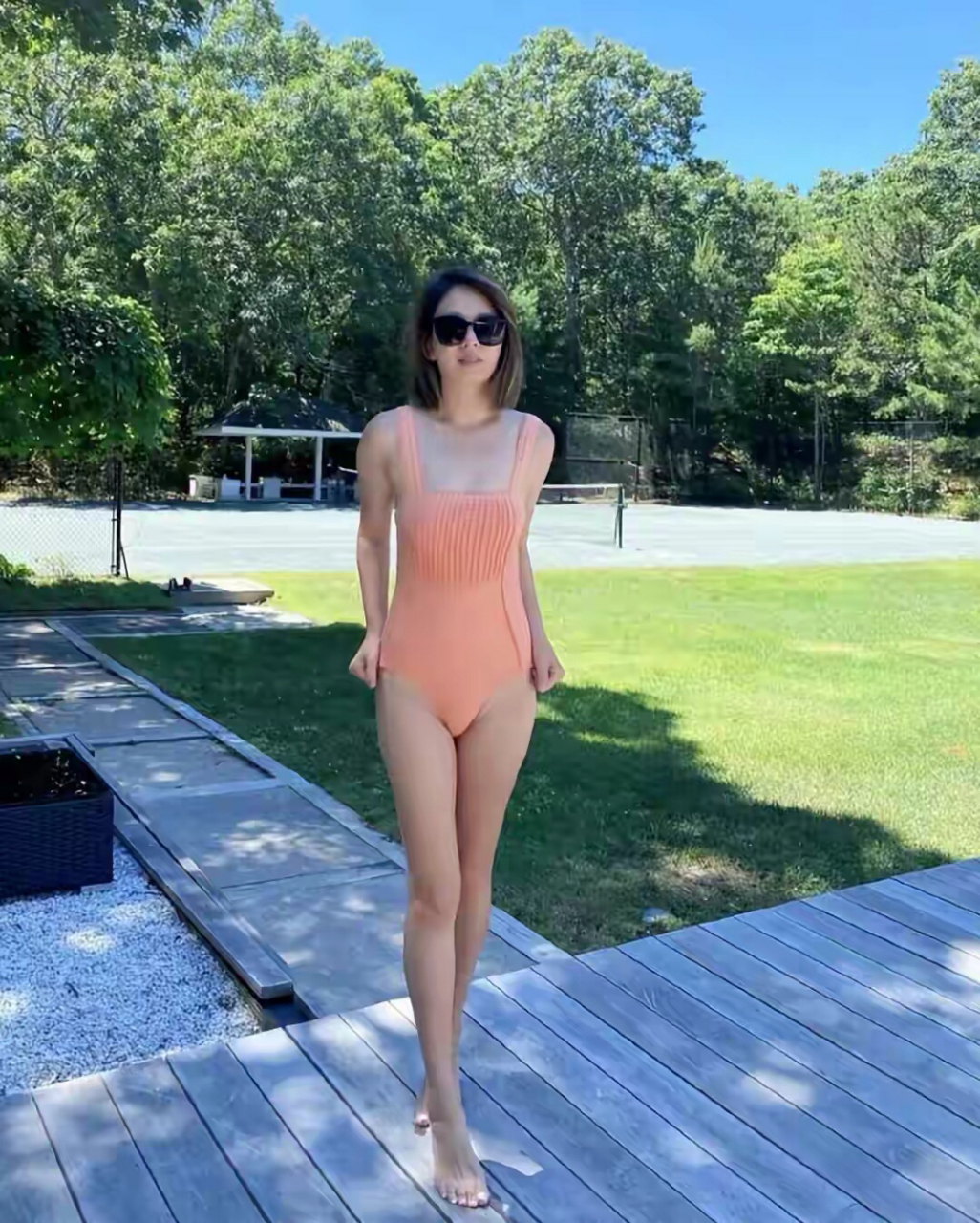 动态创作月# 近日,台湾女星melody在自己的社交账号上放出了一组幼鞍