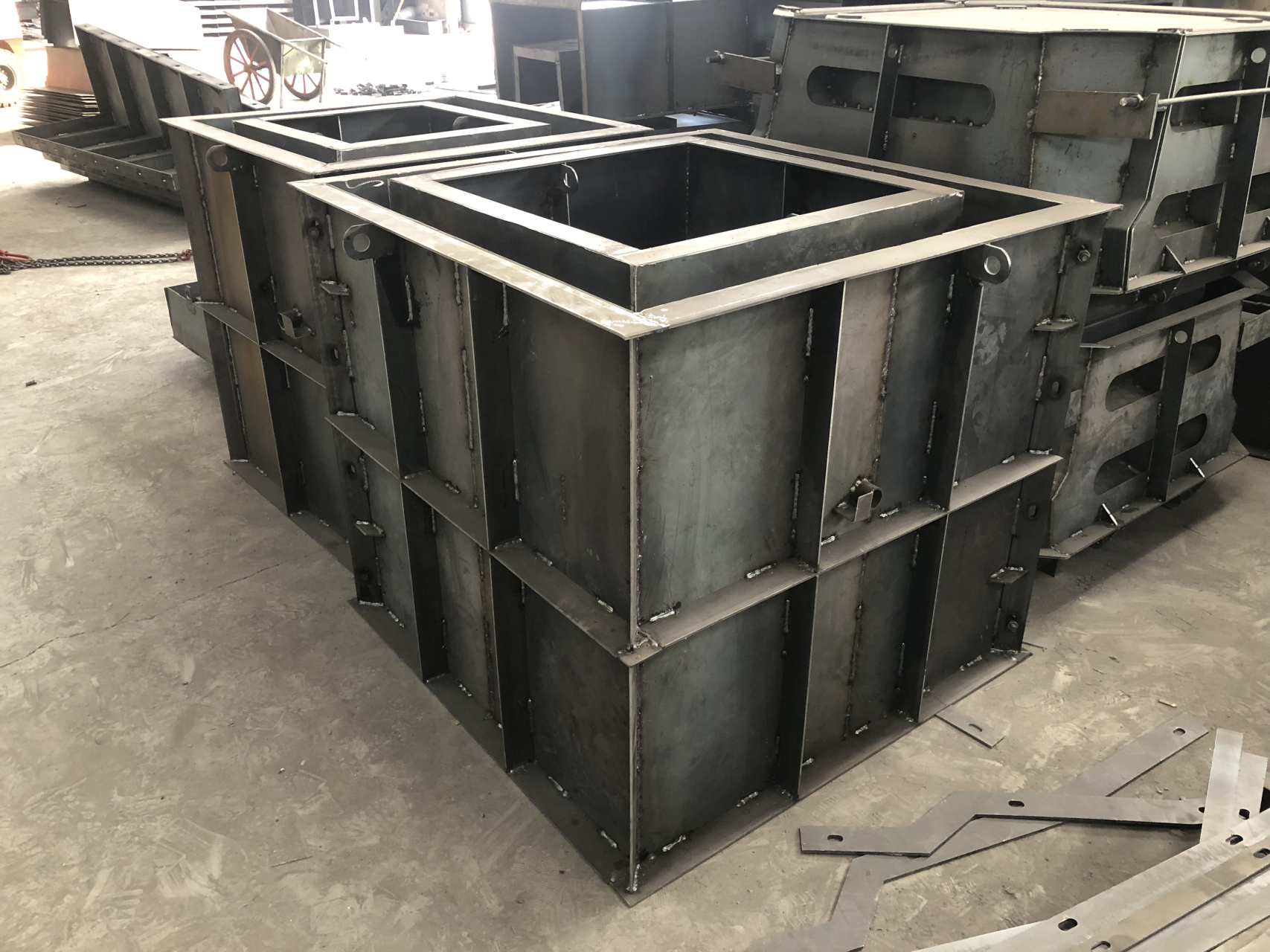 检查井模具# 检查井模具的出现给我们的日常出行带来了特别大的便利