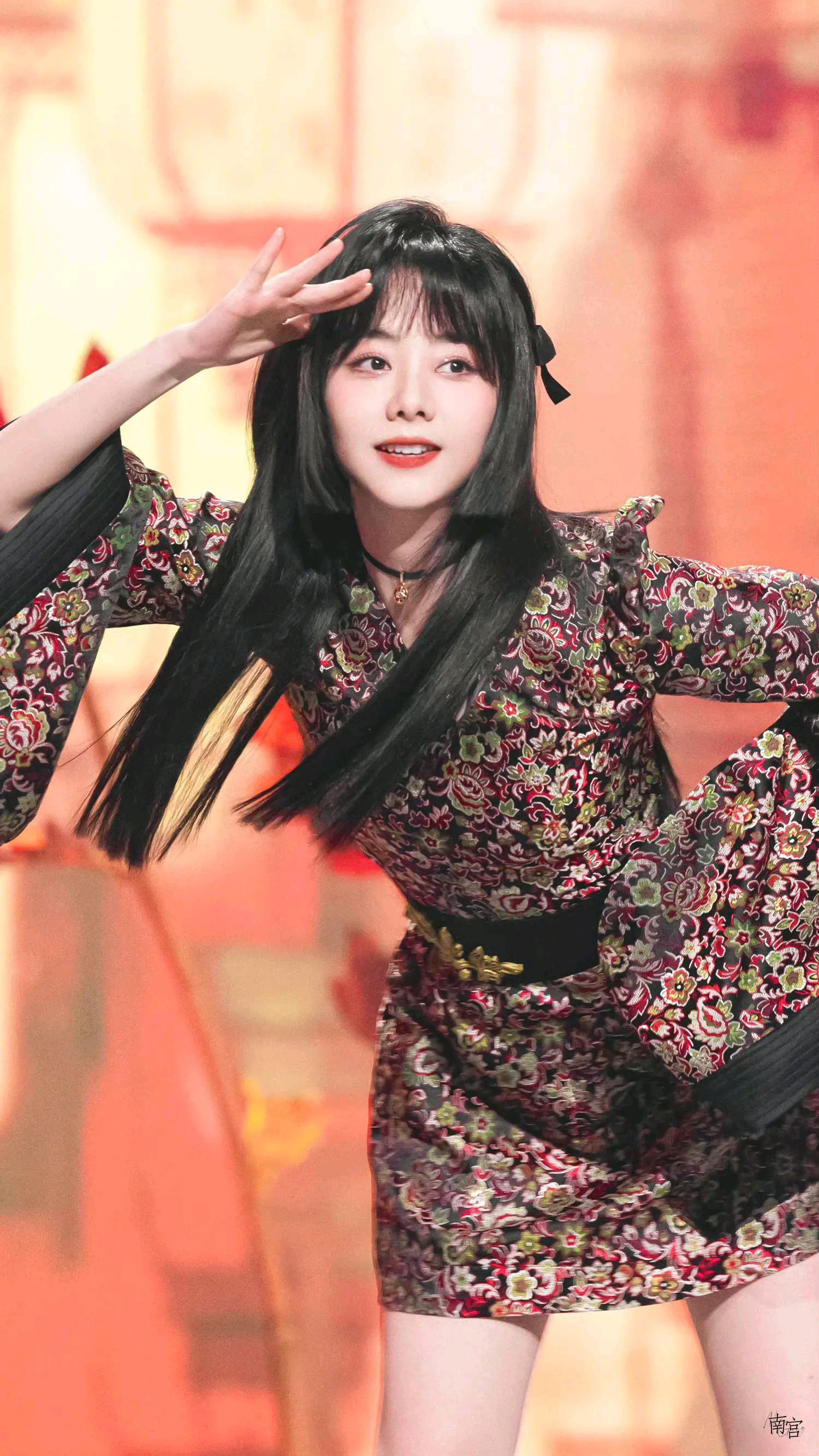 精美图集|谭松韵娇俏如花,少女感十足