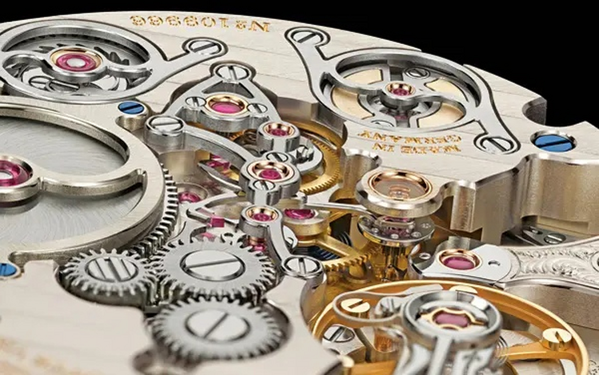 石英机芯与机械机芯中都有红宝石:石英机芯一般含有 7 粒红宝石;手上