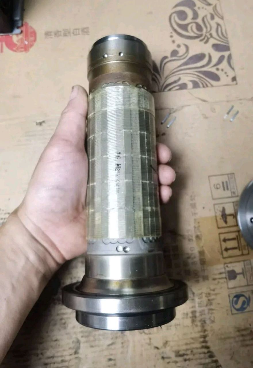 拆了一个伺服电机,电工小白才知道伺服电机的转子是永磁体,长见识