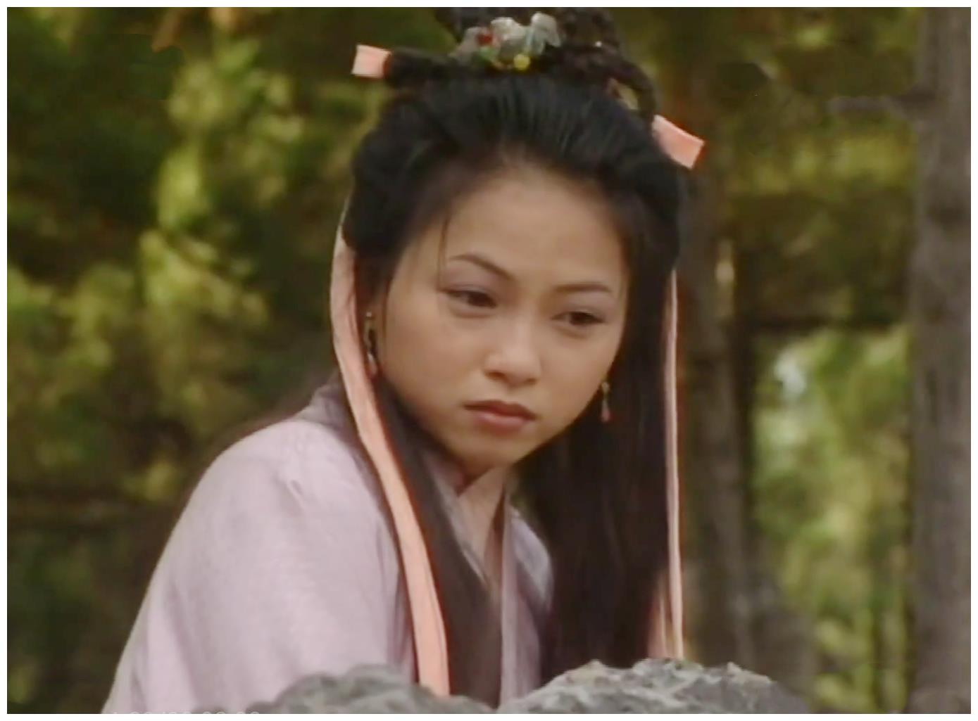 阿紫端给萧峰"圣水",她真天真到不知道是毒药吗