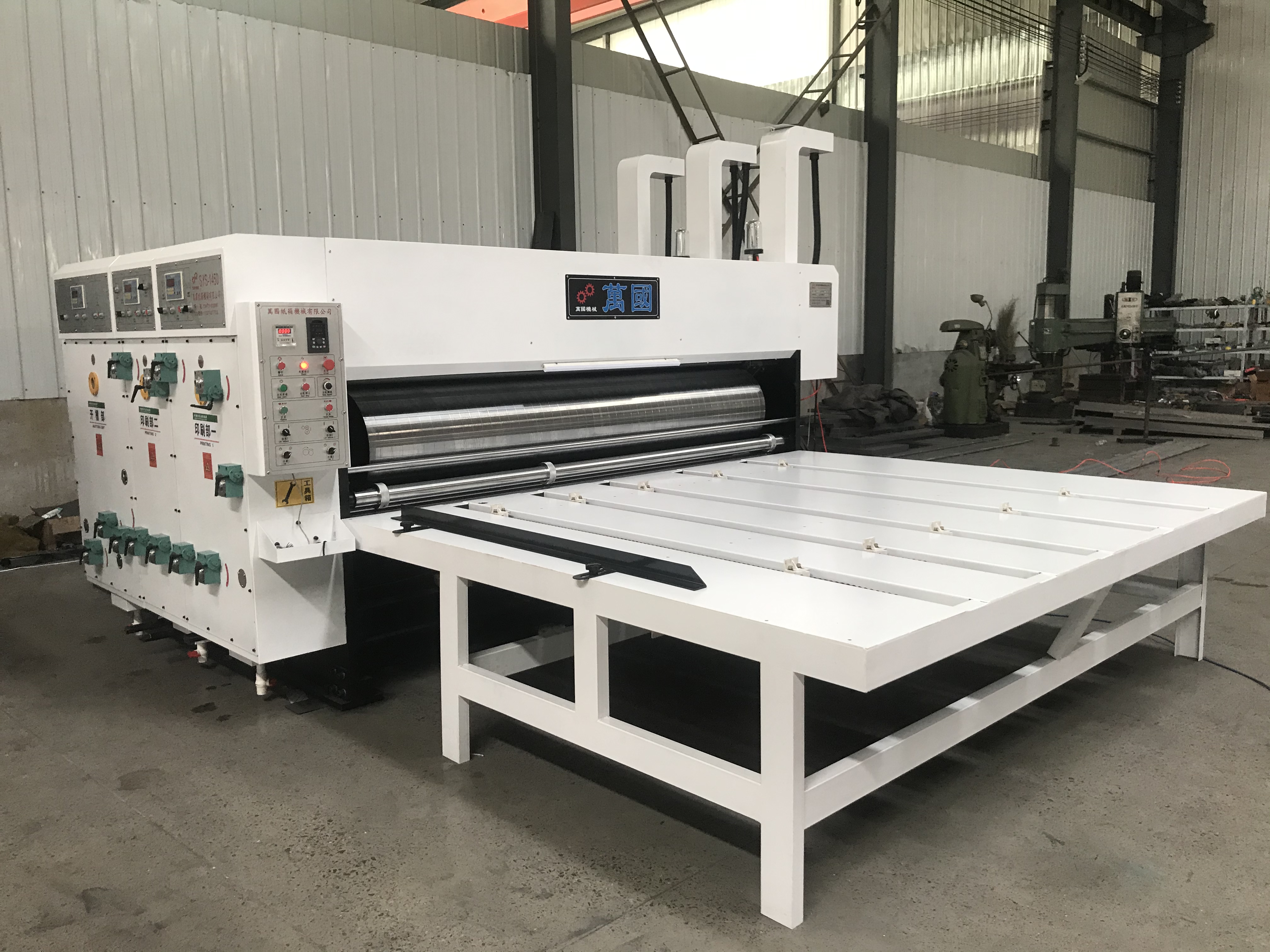 万国纸箱机械,新开纸箱厂需要哪些设备?