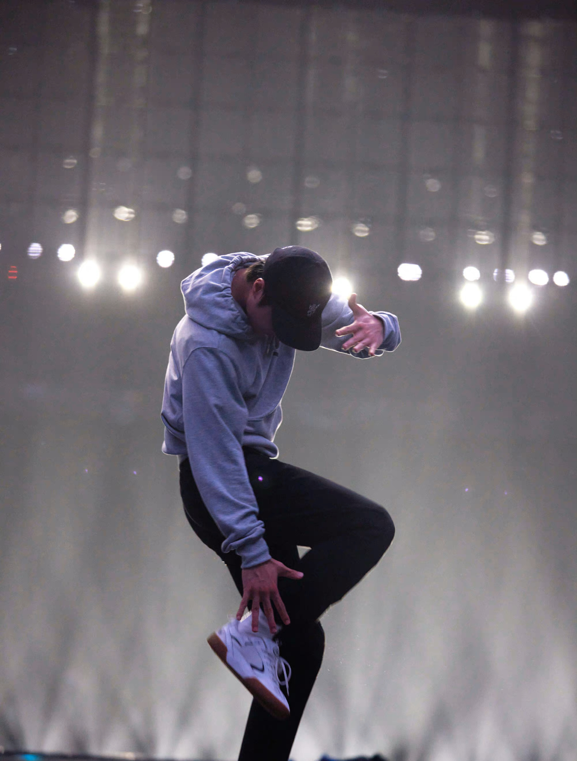 《这就是街舞》是最适合王一博的舞台,作为队长表现太出色了!