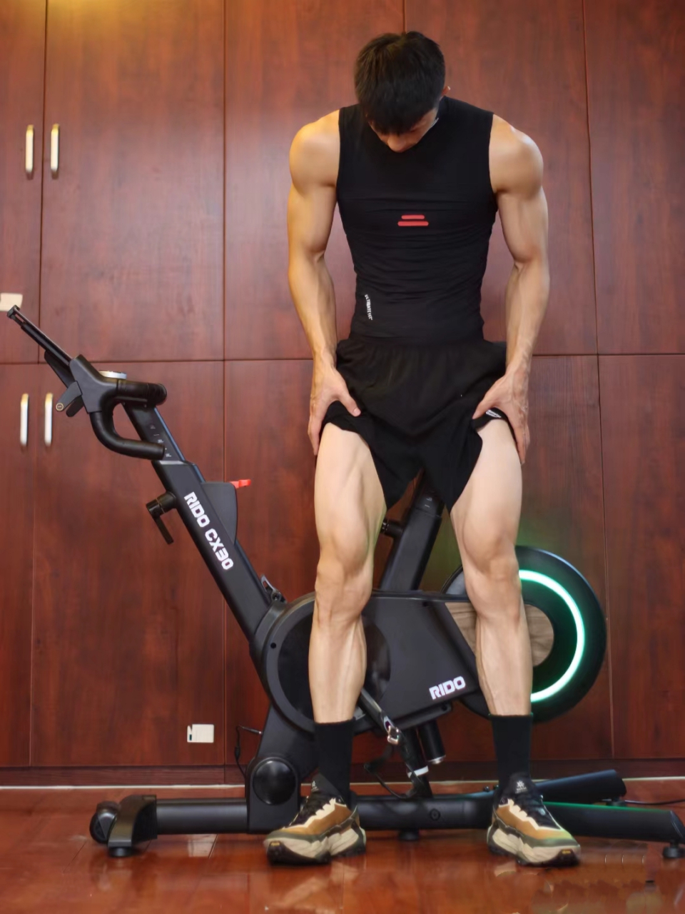 健身不练腿,迟早要后悔#健身