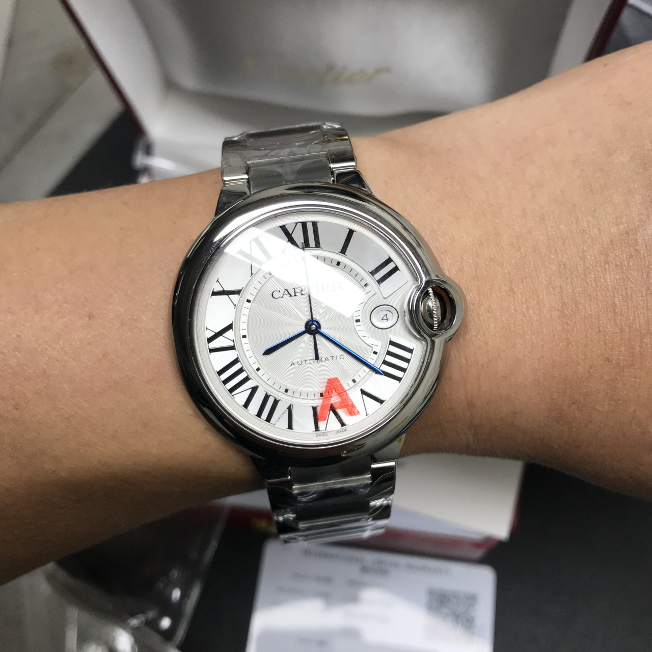 v6厂蓝气球还是最受欢迎的卡地亚手表之一@瑞家表业810485408