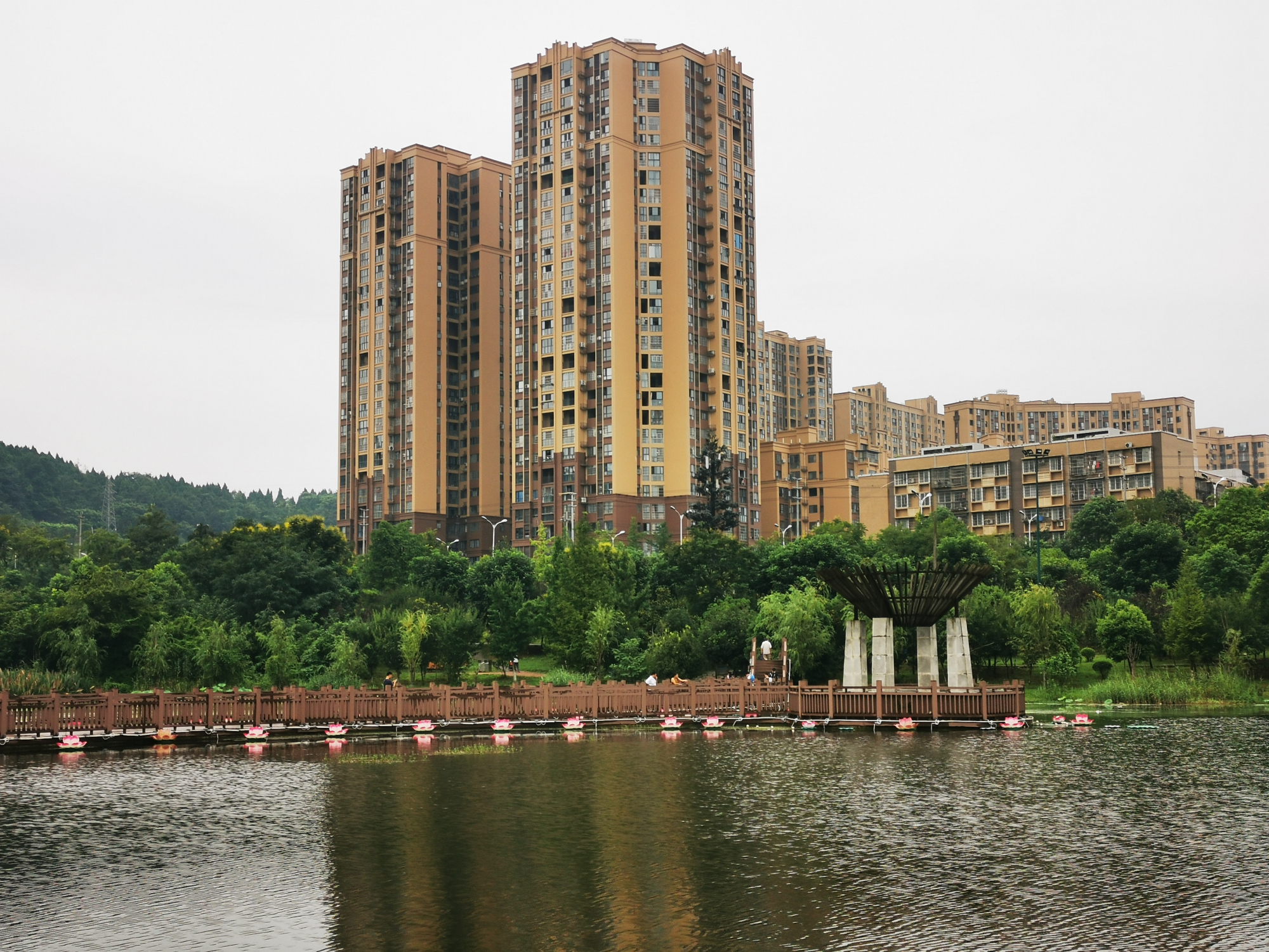 县城的公园也很美!实拍乐至县最知名的公园南湖公园