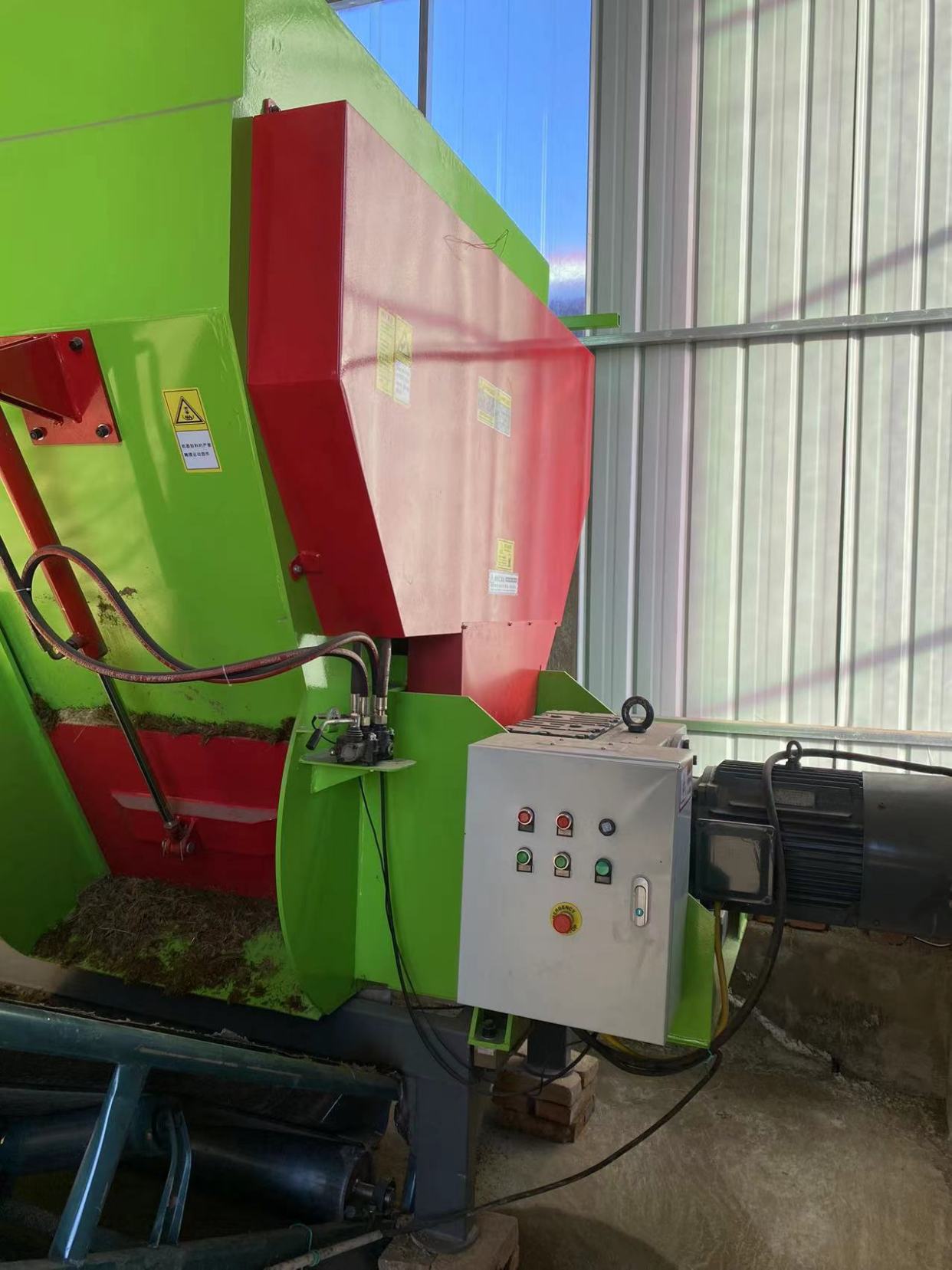 tmr全混合日粮制备机a@松山tmr全混合日粮制备机百家号