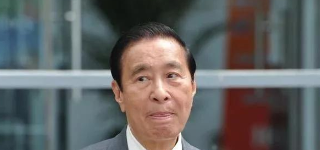 1985年,刘惠娟与李兆基离婚,本坐拥首富太太,却因要强导致离婚