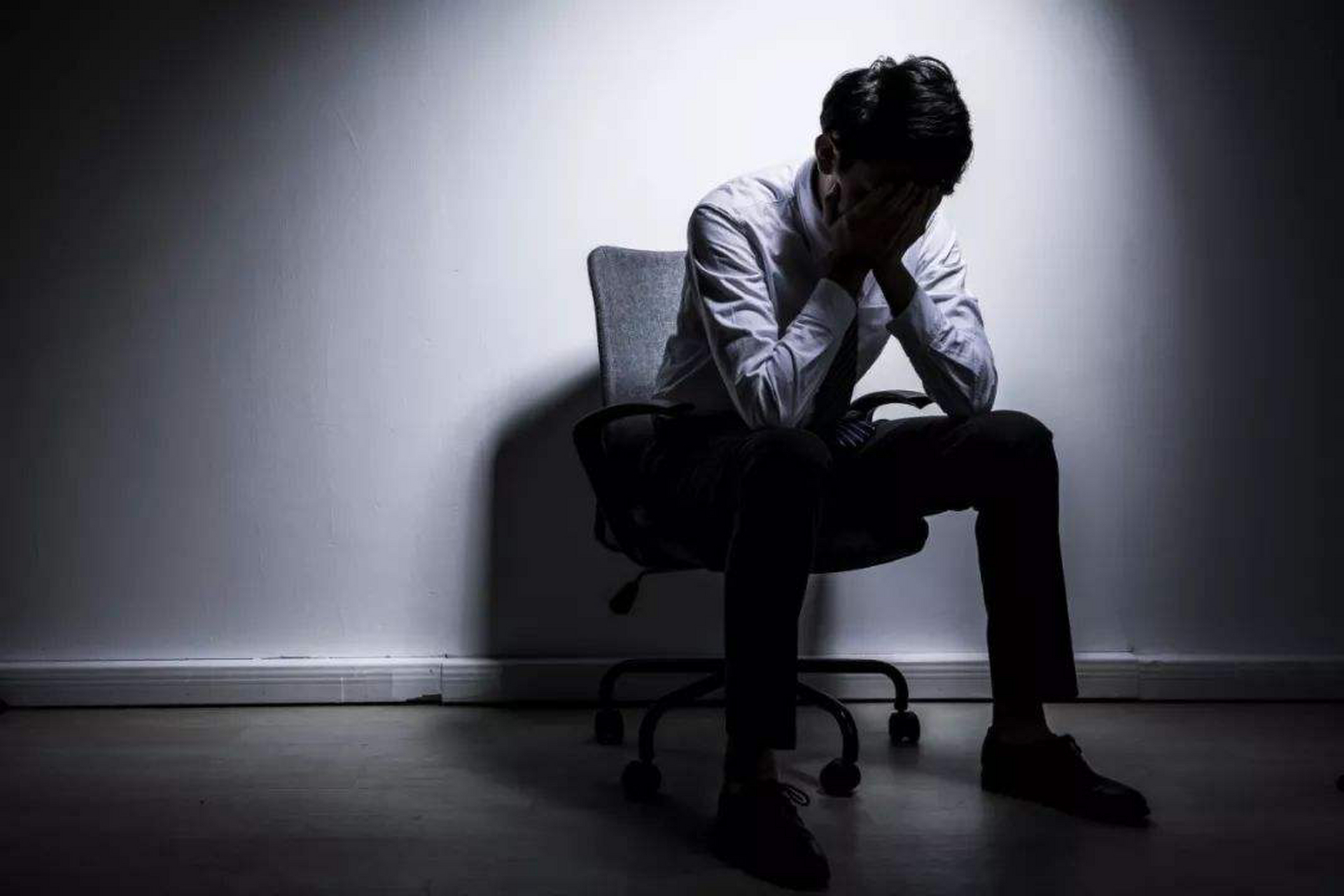 2,朋友多绝不是因为你人缘好,只说明你对别人有用.