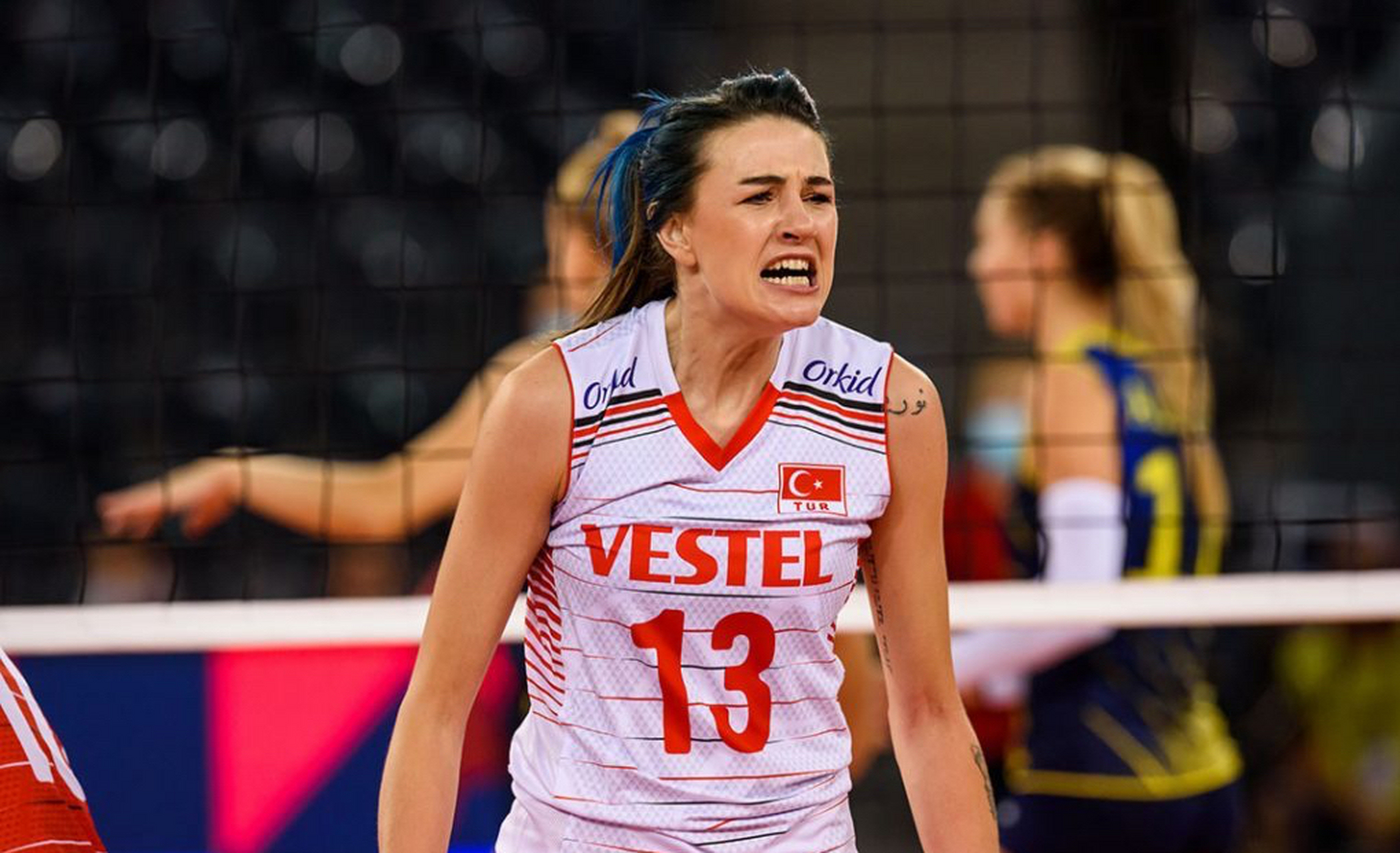 土耳其女排博兹新冠康复迅速归队参加欧锦赛 9月1日,在女排欧锦赛