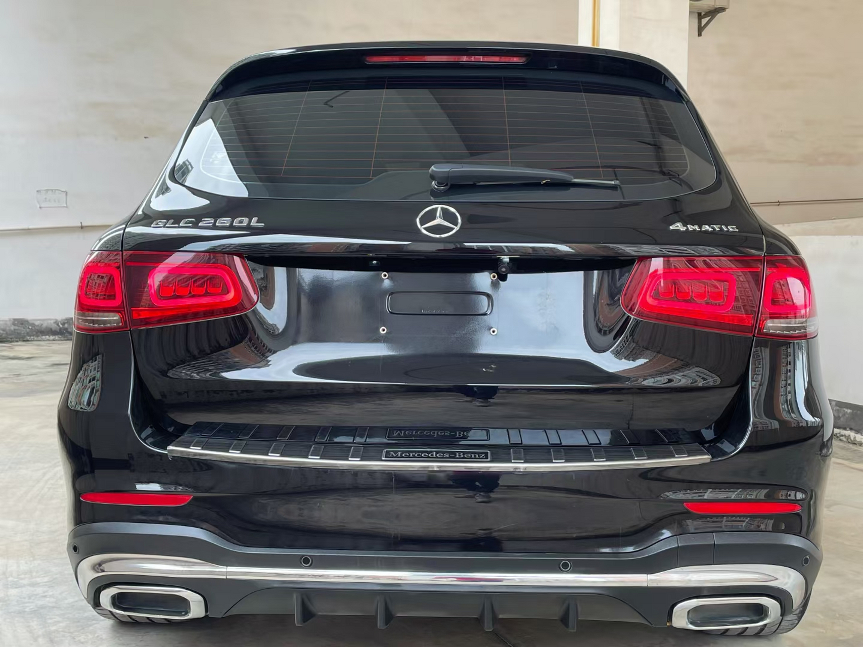 奔驰-glc260l   2021款 4matic 豪华  改装gle amg 轮毂 ,集经典豪华