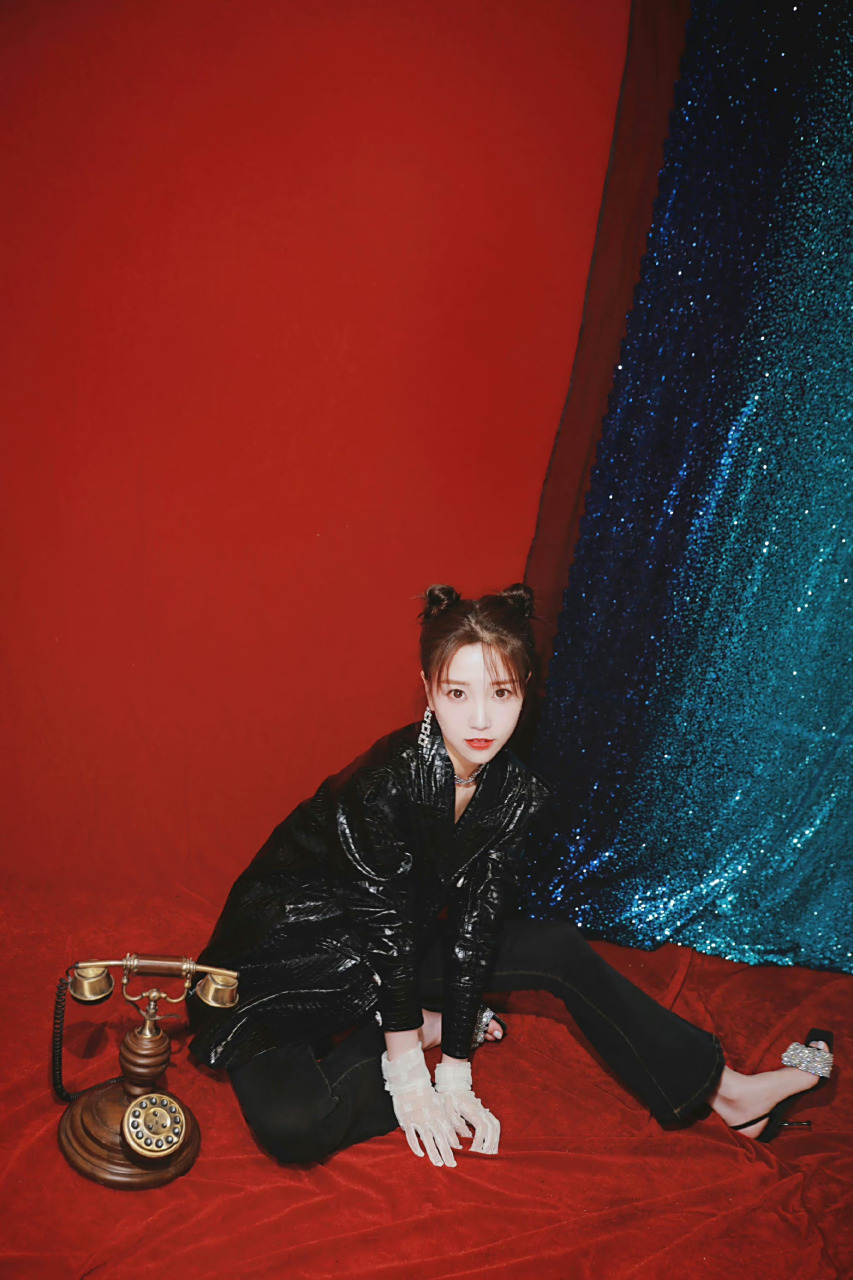 张纯烨  高跟凉鞋美脚