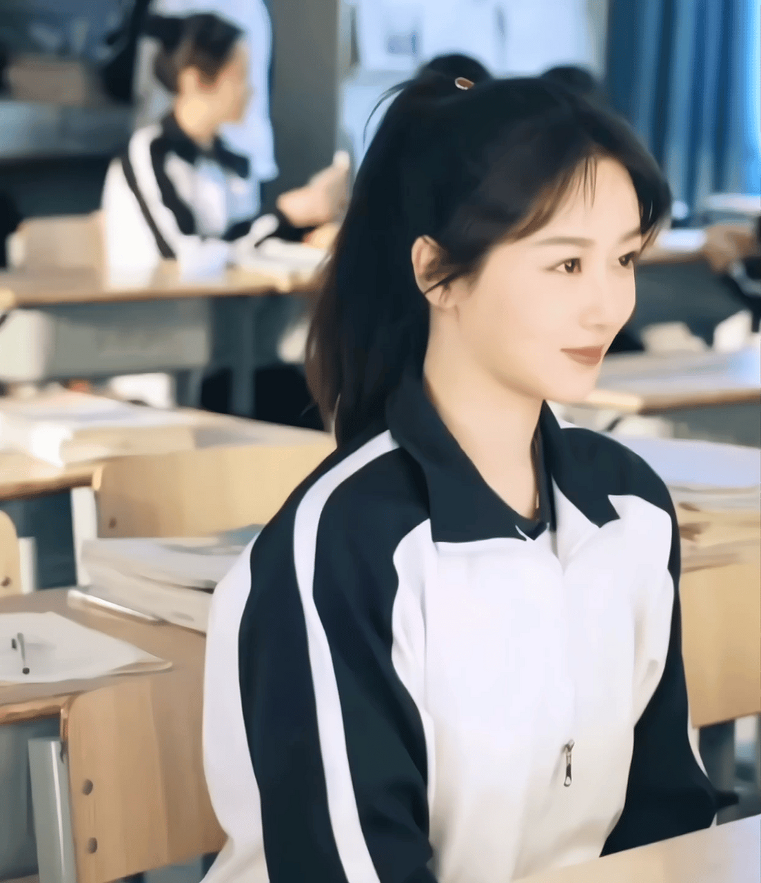 杨紫《要久久爱》黄瀛子花絮图来啦,校服造型青春元气,期待新剧早日和