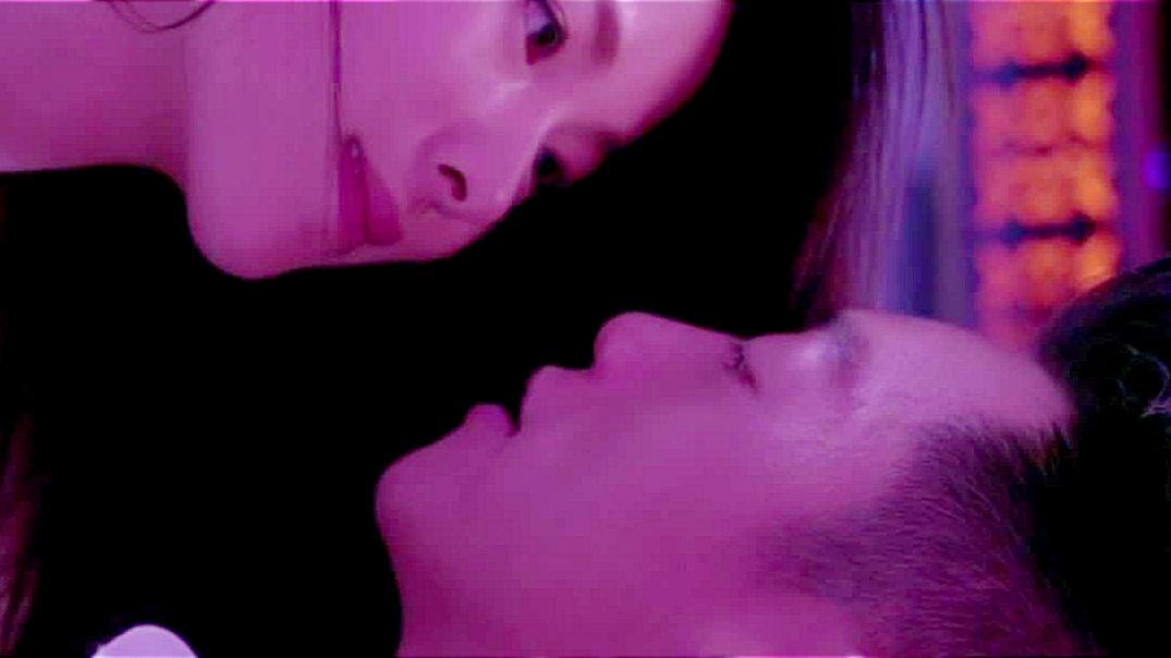 既然苗苗夸郑恺吻戏拍得好,那就聊聊郑恺吻戏,经验多吻过男艺人