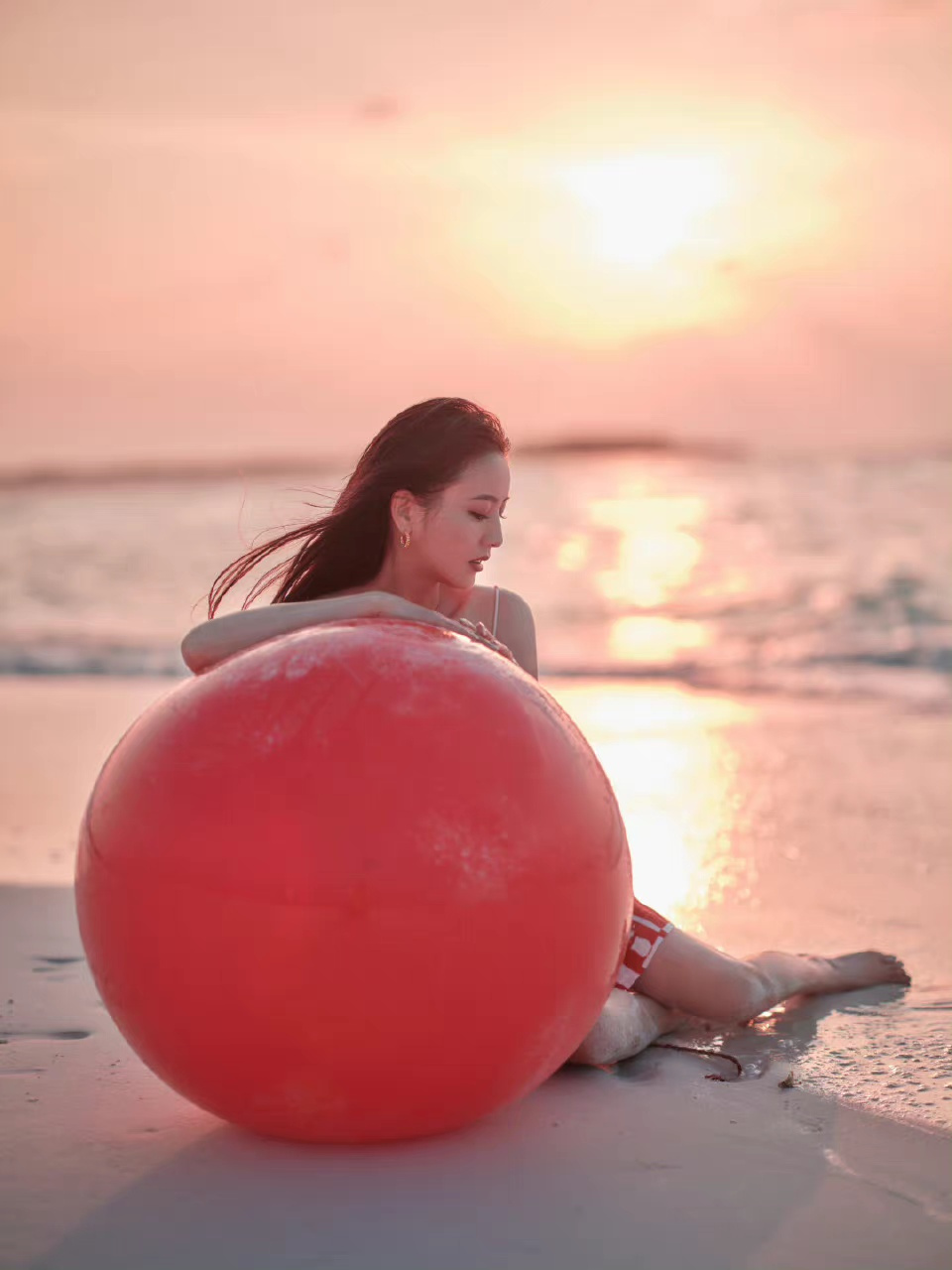 佟丽娅  光脚丫