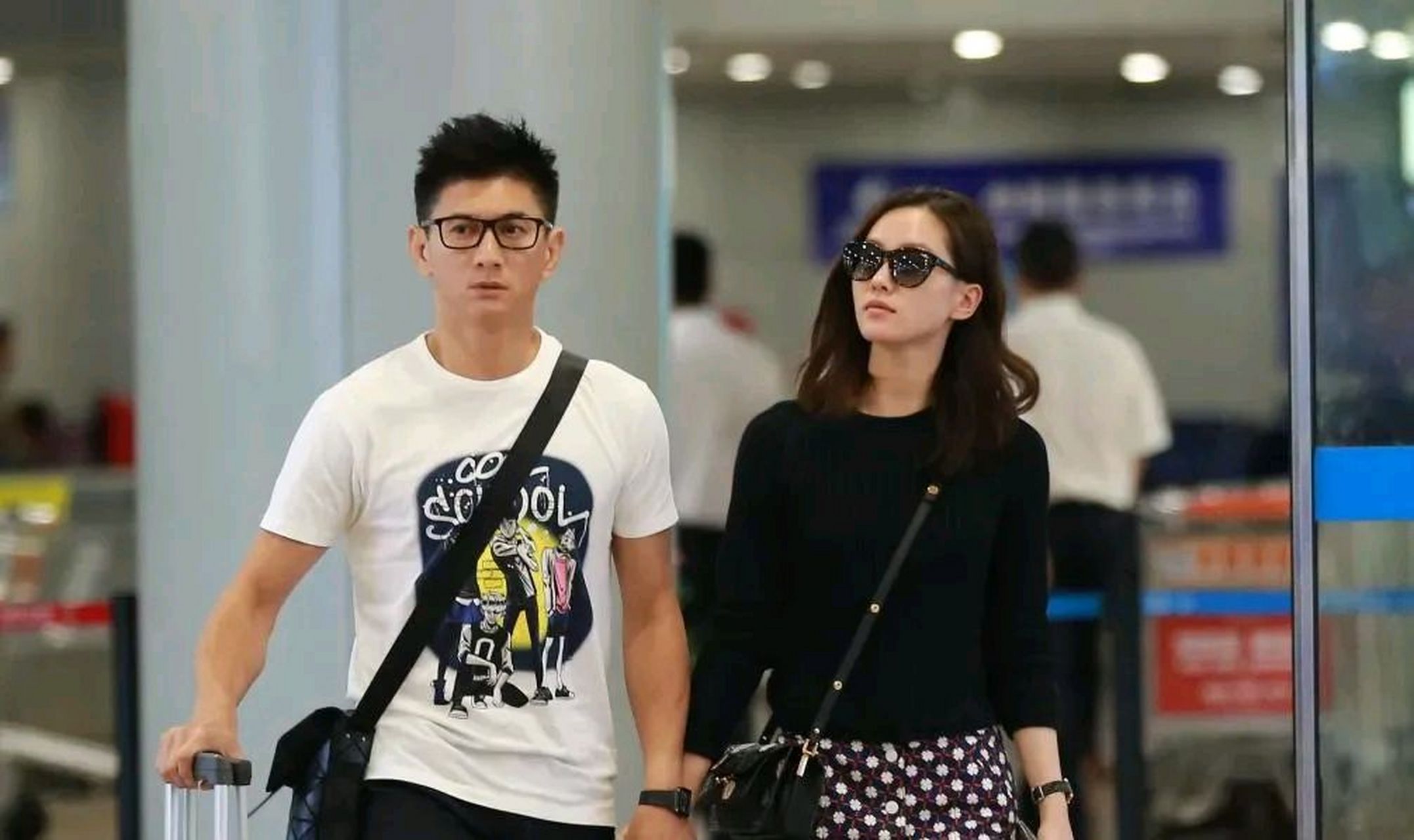 8月6日,刘诗诗突然登上热搜,不是和老公秀恩爱,也不是有新剧,而数她