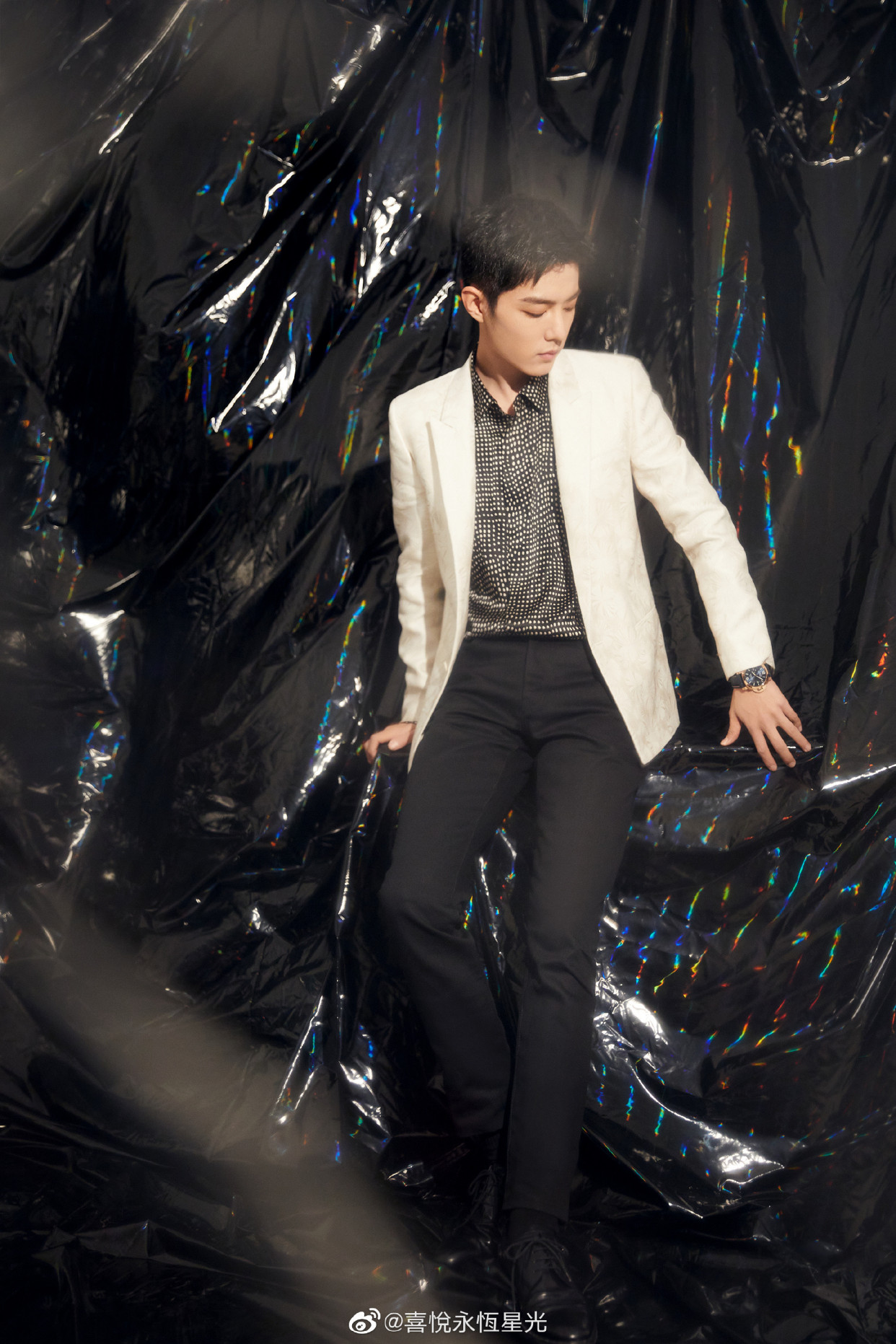 肖战荣获2020腾讯视频星光大赏"vip之星"荣誉