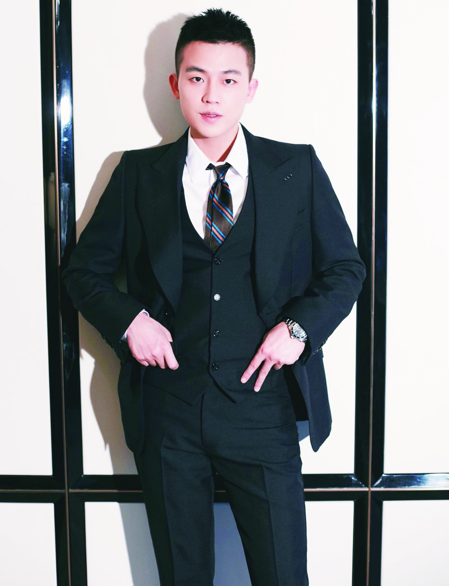 《八佰》引发观影热潮 欧豪:"端午"极限成长太迷人