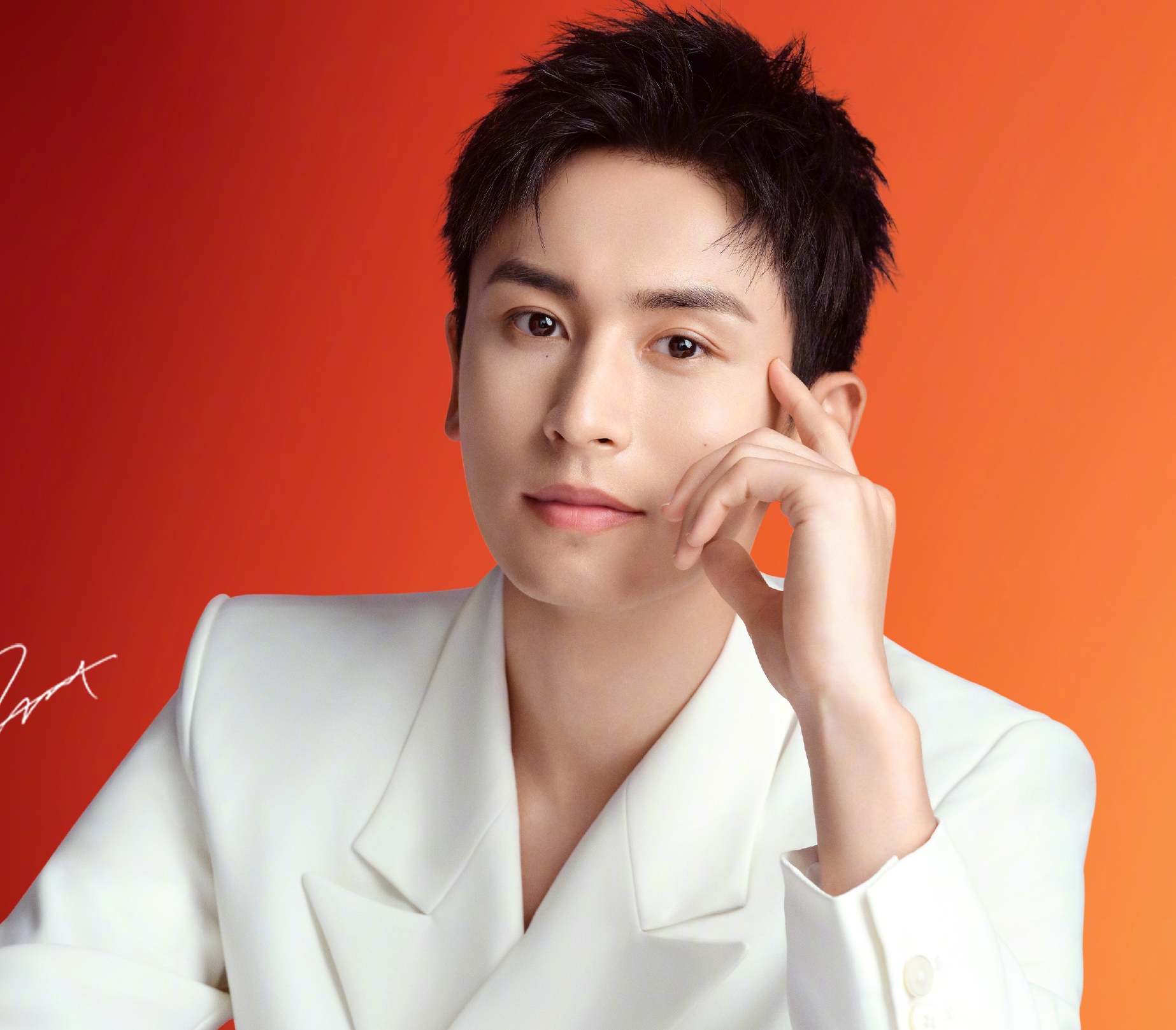 张哲瀚账号全网注销,查无此人,给多少明星艺人敲响警钟