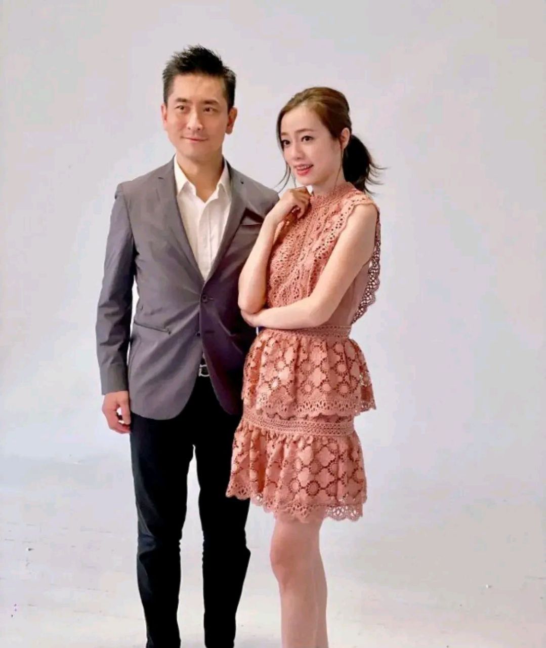 前tvb花旦李思欣自从和范振锋结婚以来,两人一直都十分恩爱,时不时