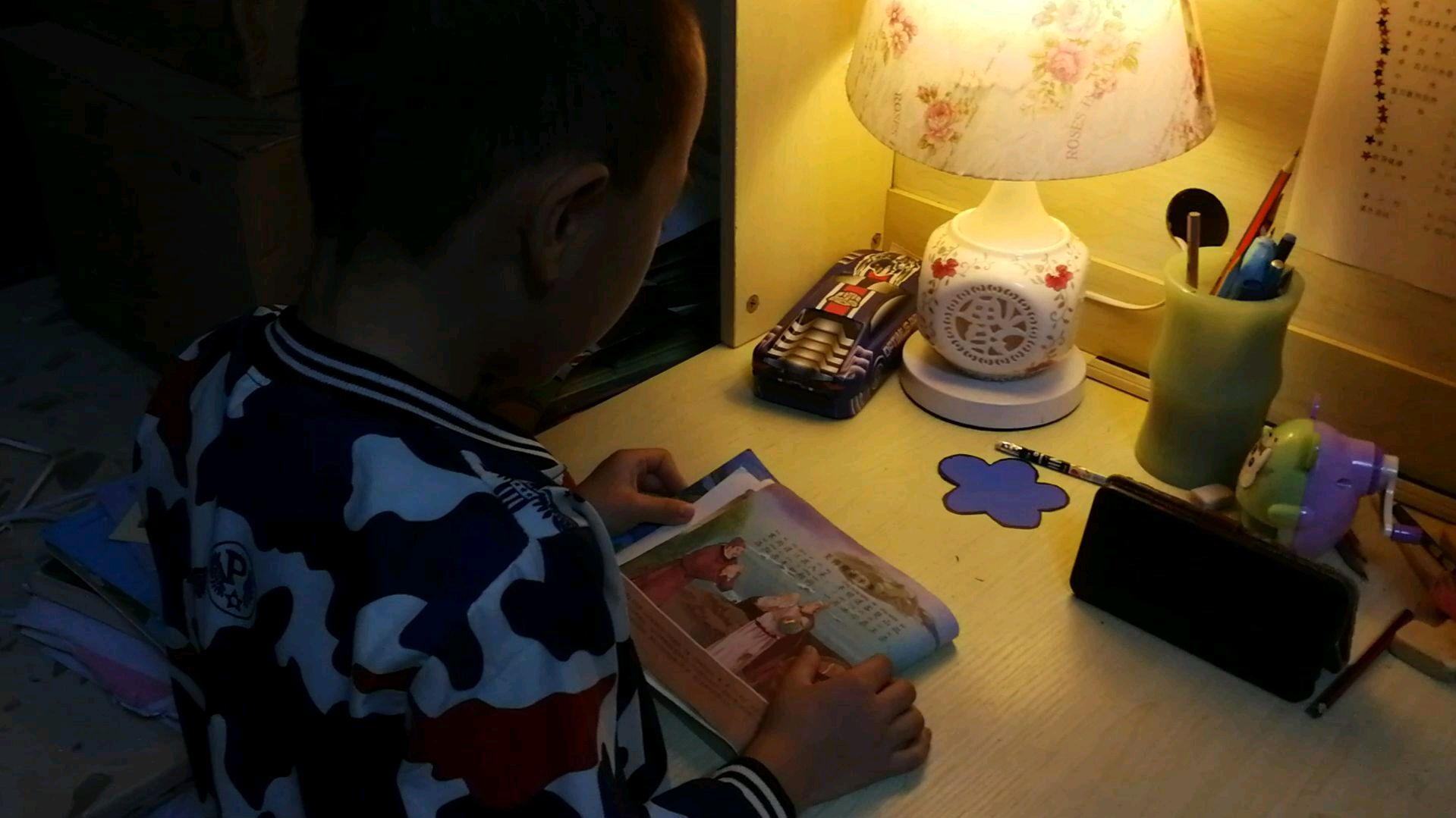 一片冰心在玉壶的前几句很拗口,小孩很抓狂!
