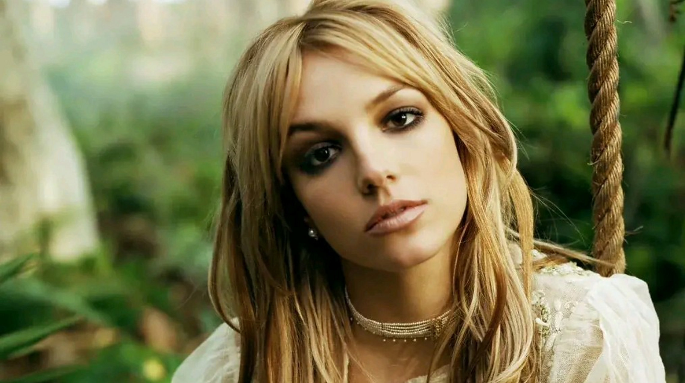 676767 刚出道时候的布兰妮真的好美,现在可惜了