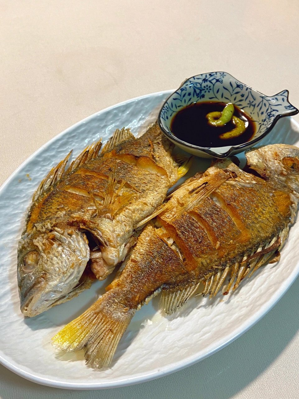 吃不腻的家常饭菜|||今天吃: -干煎黄翅鱼 -素炒南瓜 -生菜牛肉丸汤