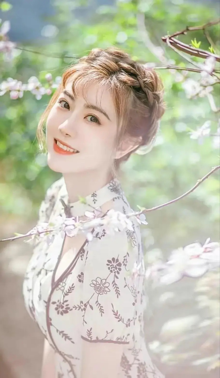 及各种类型夏日清凉服饰搭配展示! 很潮流酷酷的姐姐牟星!