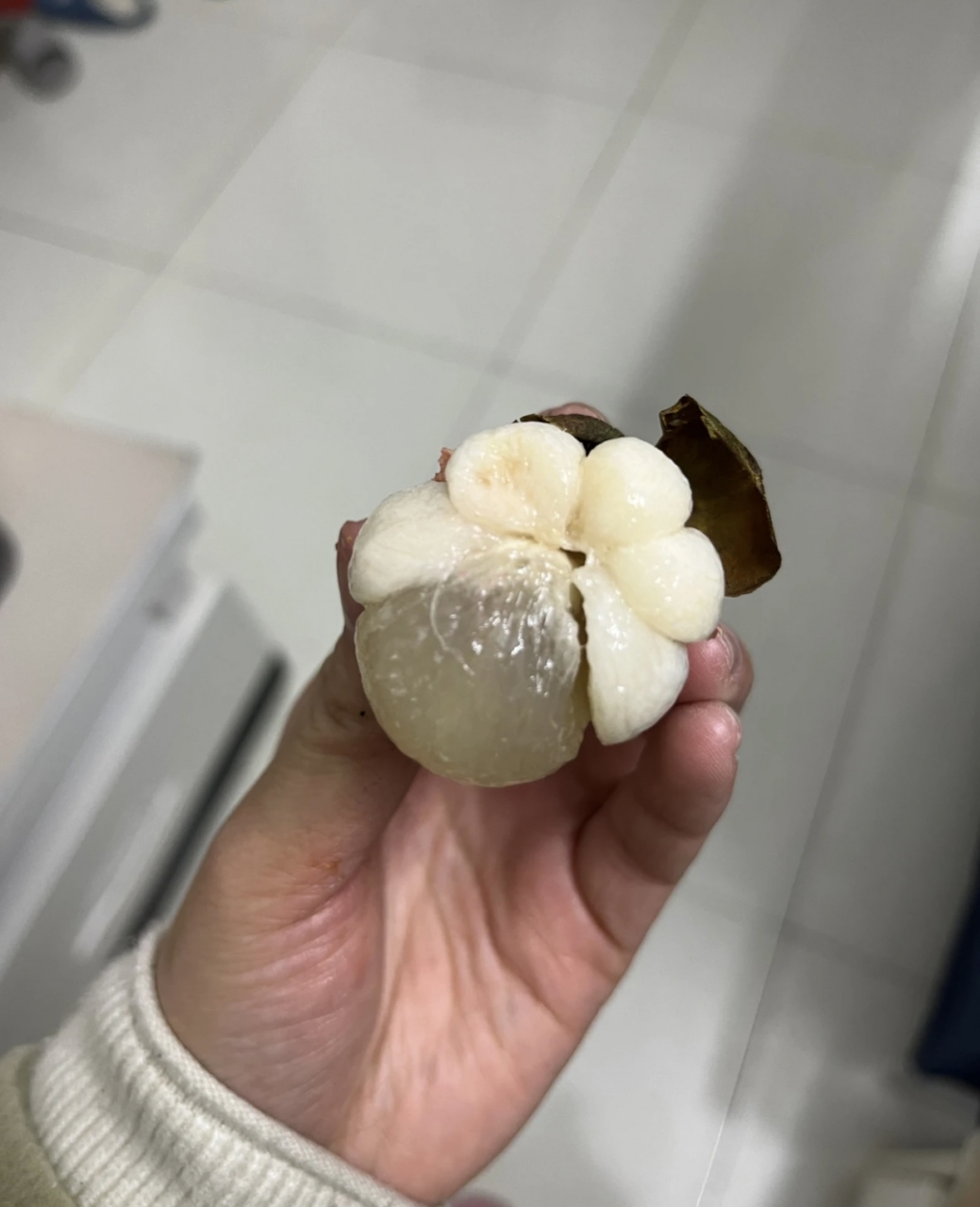 山竹为什么还有透明的,能吃吗