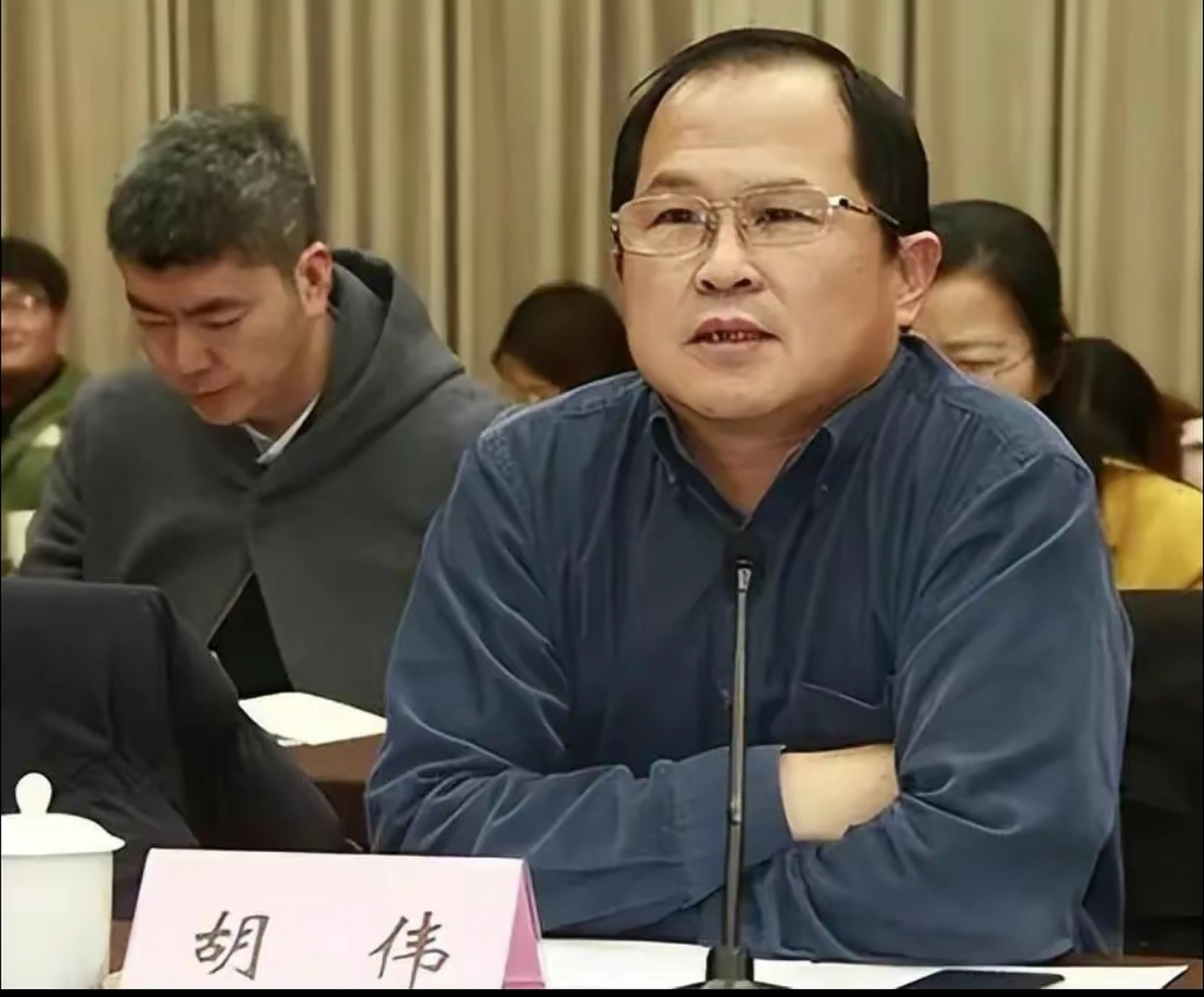 上海交大教授胡伟表示中美关系恶化责任不在美国,中方应从内部出发