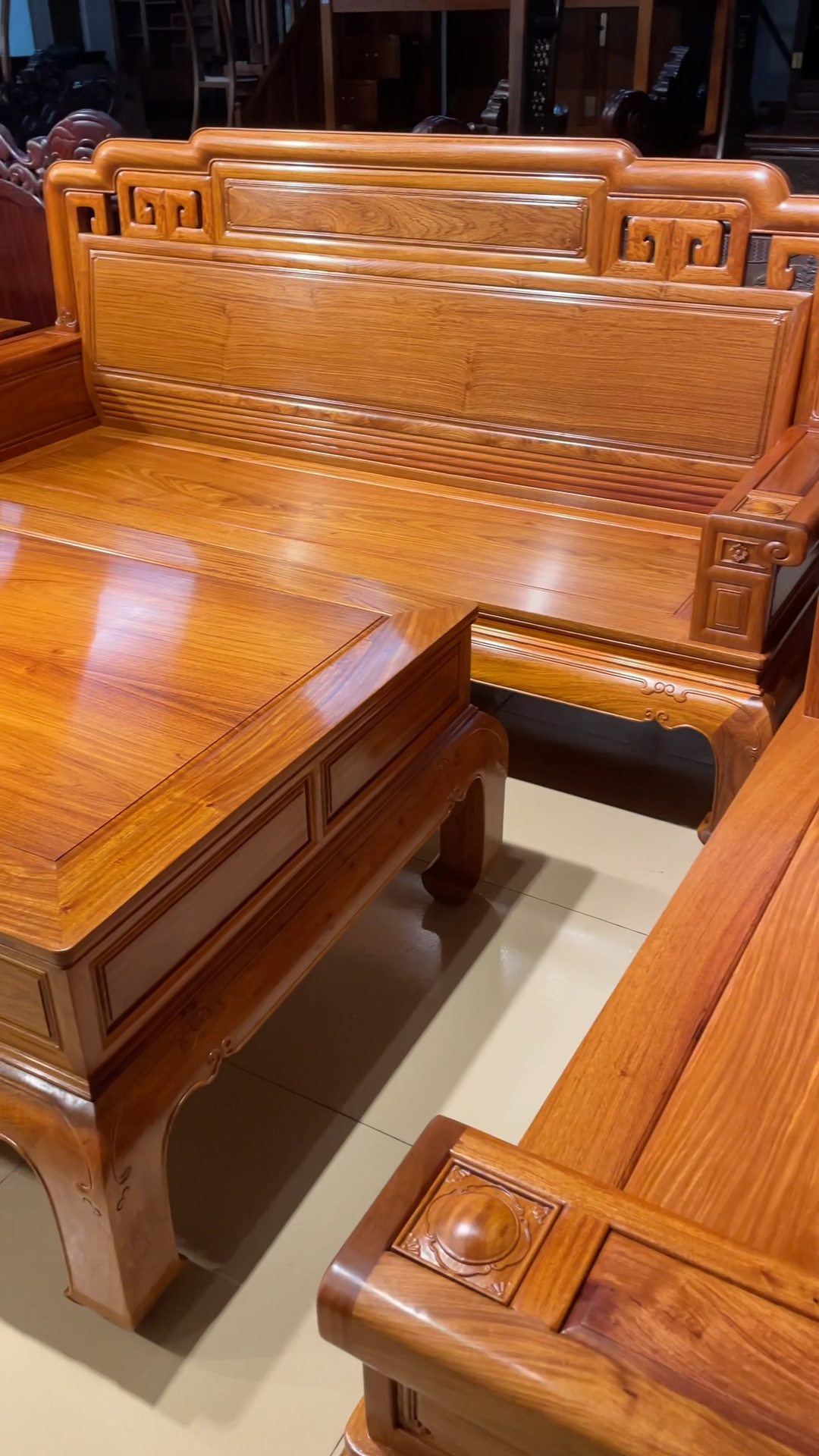 缅甸花梨大果紫檀黄金底国色天香六件套沙发