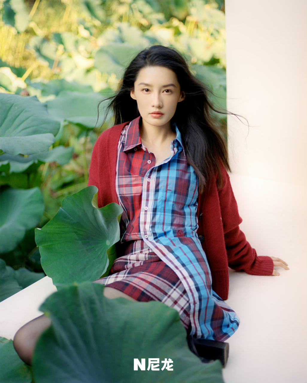 李沁封面杂志写真大片