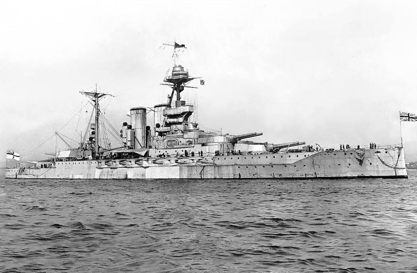 战舰欣赏:英国海军 伊丽莎白女王级战列舰