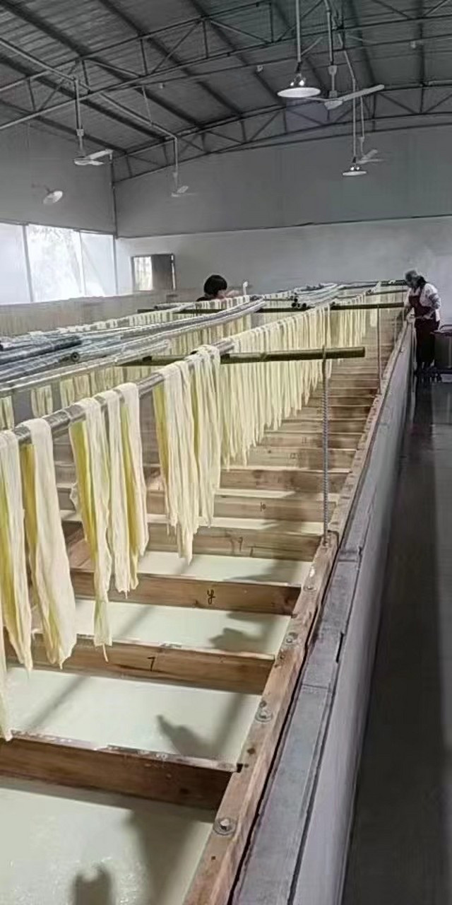 小型家用腐竹机 半自动腐竹机 手工揭皮操作快   大型全套腐竹机设备