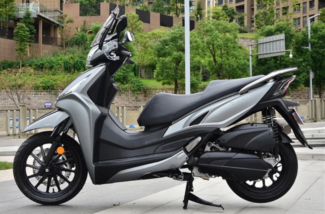 解析光阳"优雅"250,3万多的踏板车,有点奢侈