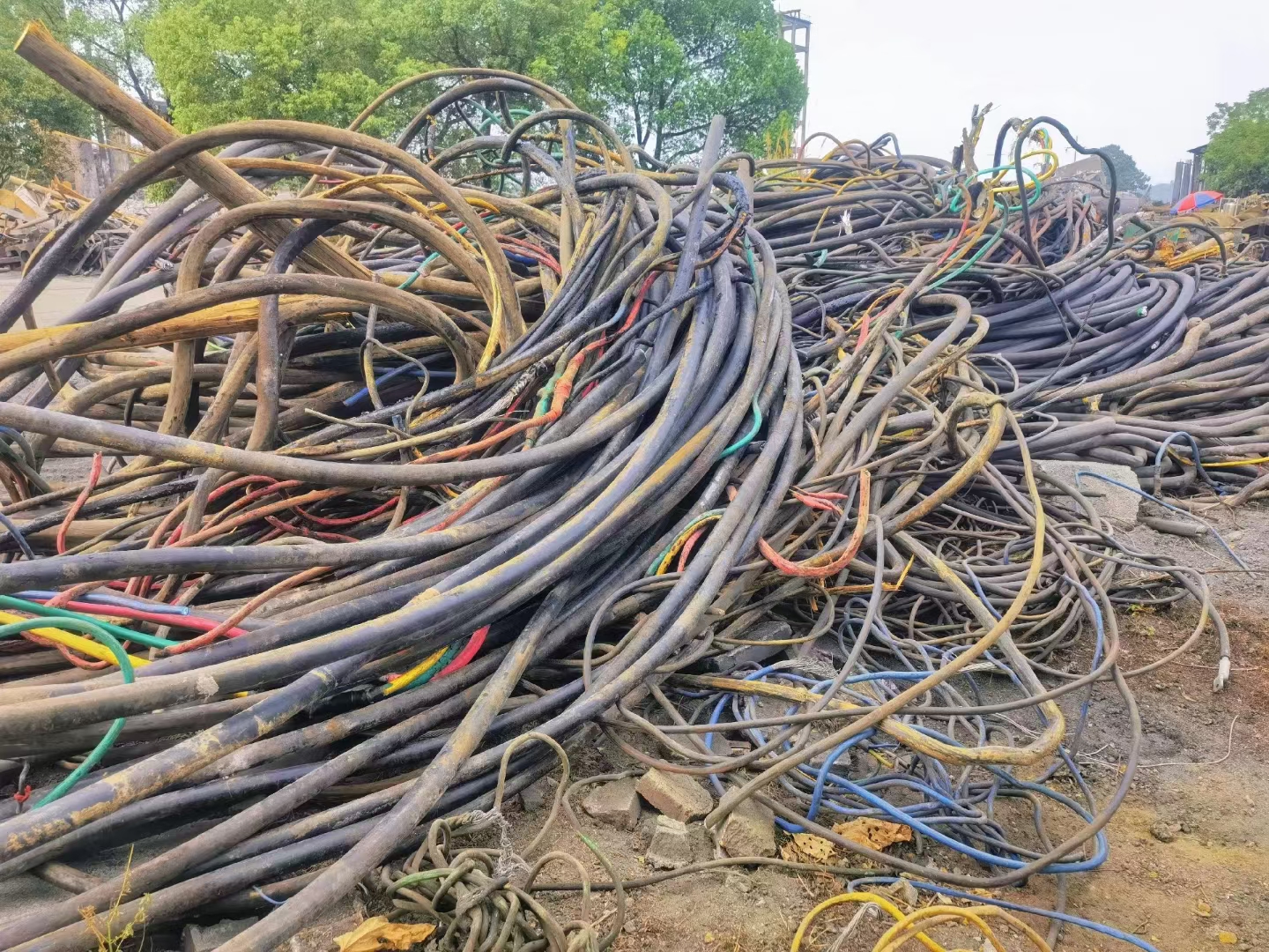 鹰潭废旧电缆回收与二手旧电缆回收价格计算公式