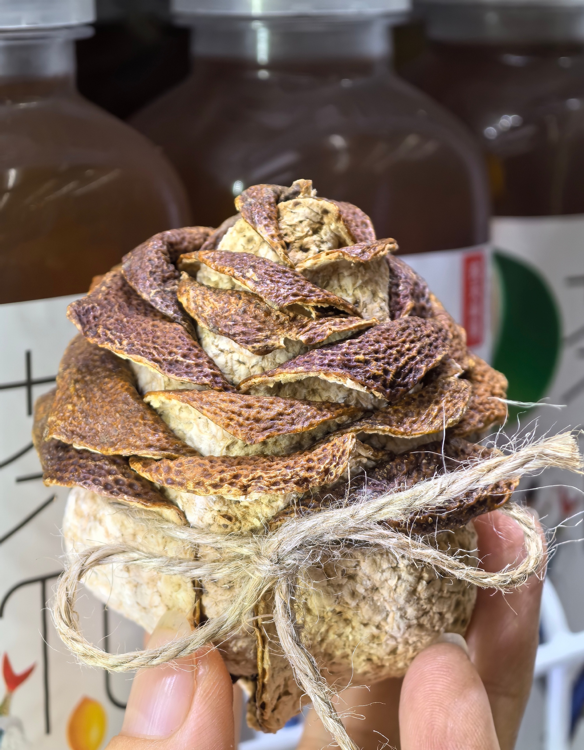 人与人之间的交往,始于颜值,才能陷于才华,这世间对