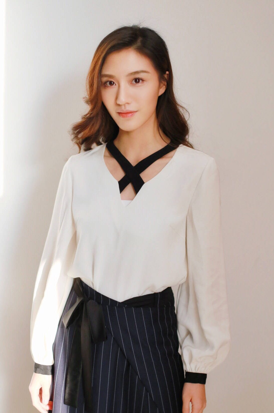 朱庭辰:出尘脱俗,秀丽多姿