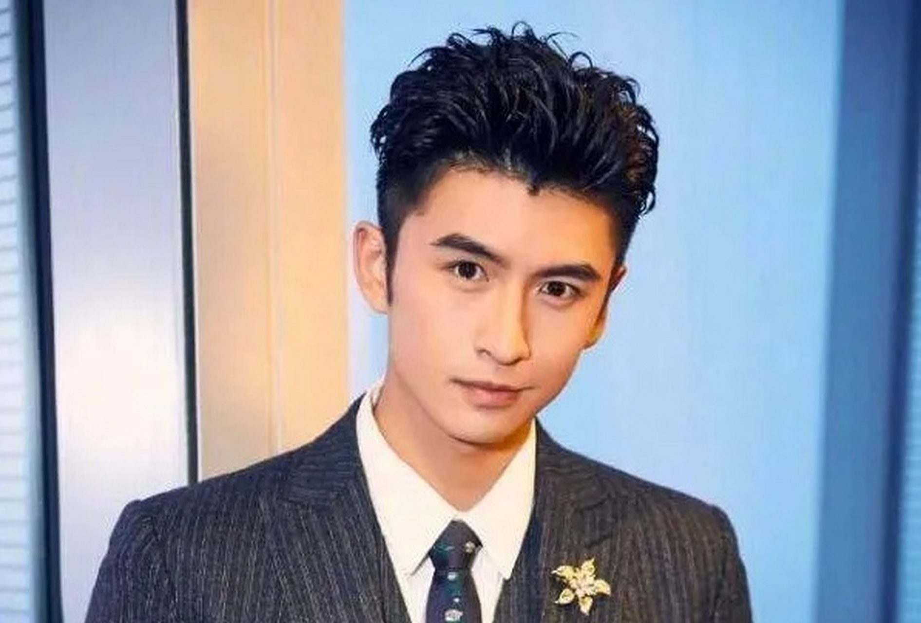 张云龙是杨幂的员工大家都知道,但是很多人不知道其实张云龙在成为